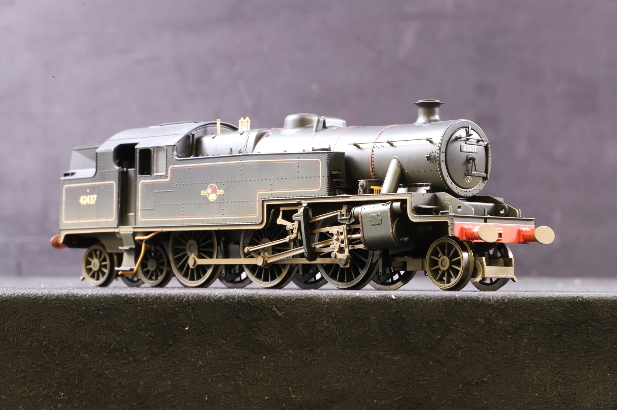 Hornby OO R2637 BR Stanier 4MT 2-6-4T Class 4P '42437', Weathered Edition
