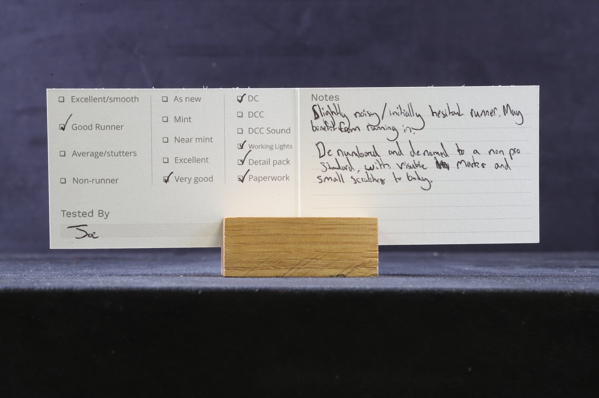 Heljan OO 4811 Class 47/4 Parcels livery, Un-numbered & named