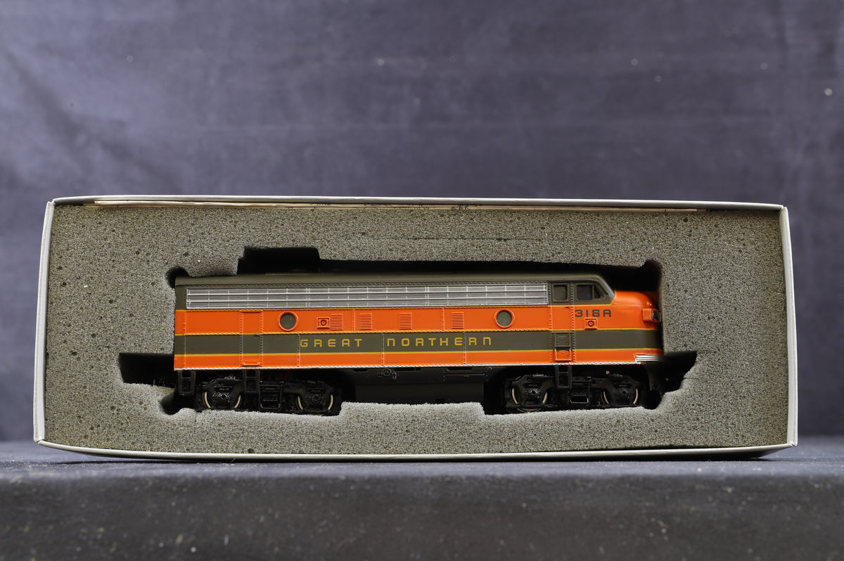 Bachmann Plus HO 31207 EMD F7A GN &#39;316A&#39;