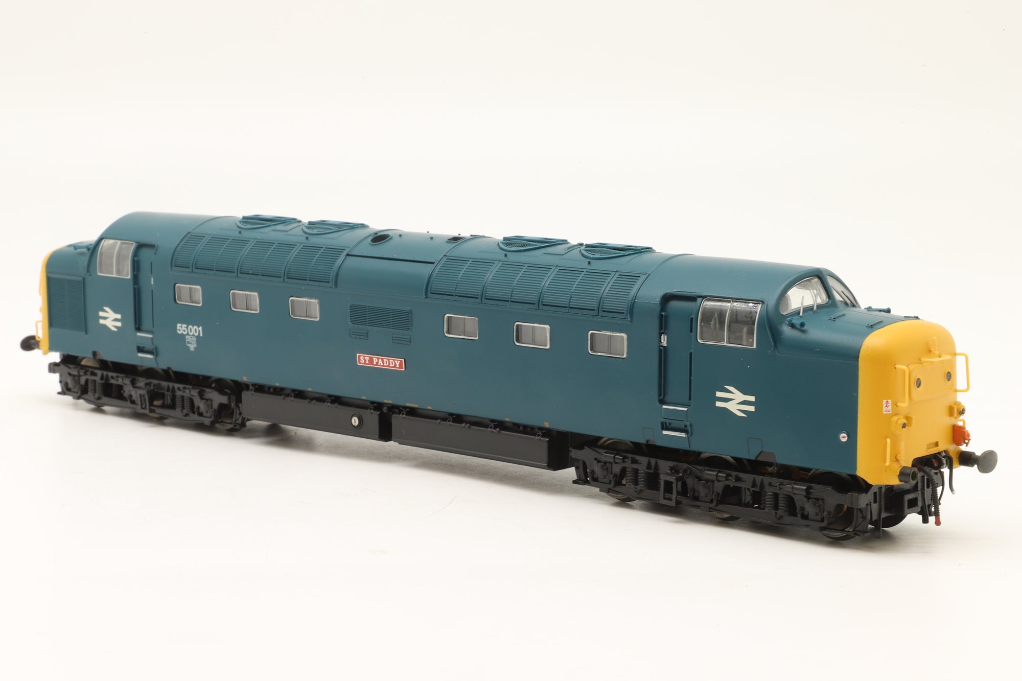 Bachmann OO 32-530DS Class 55 Deltic '55001' 'St. Paddy' BR Blue DCC Sound