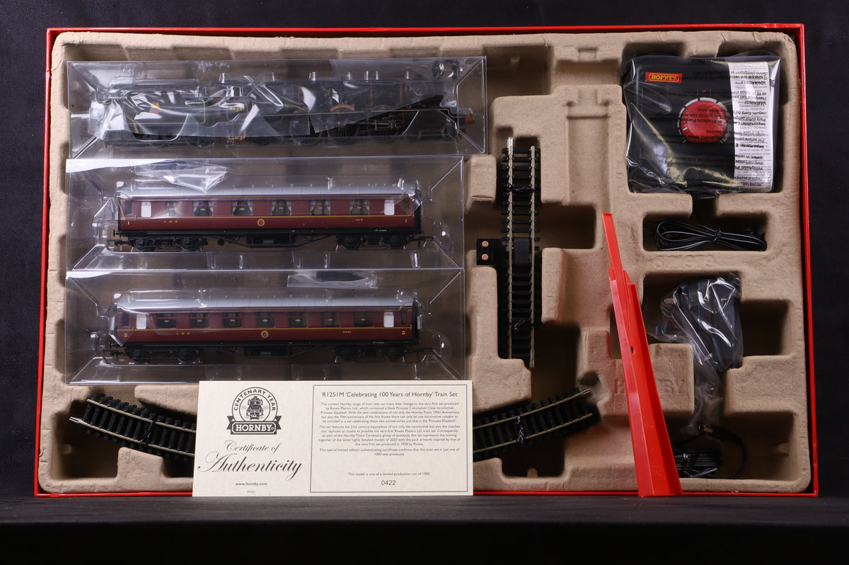Hornby OO R1251M Celebrating 100 Years of Hornby Starter Train Set Ltd Ed 422/ 1000