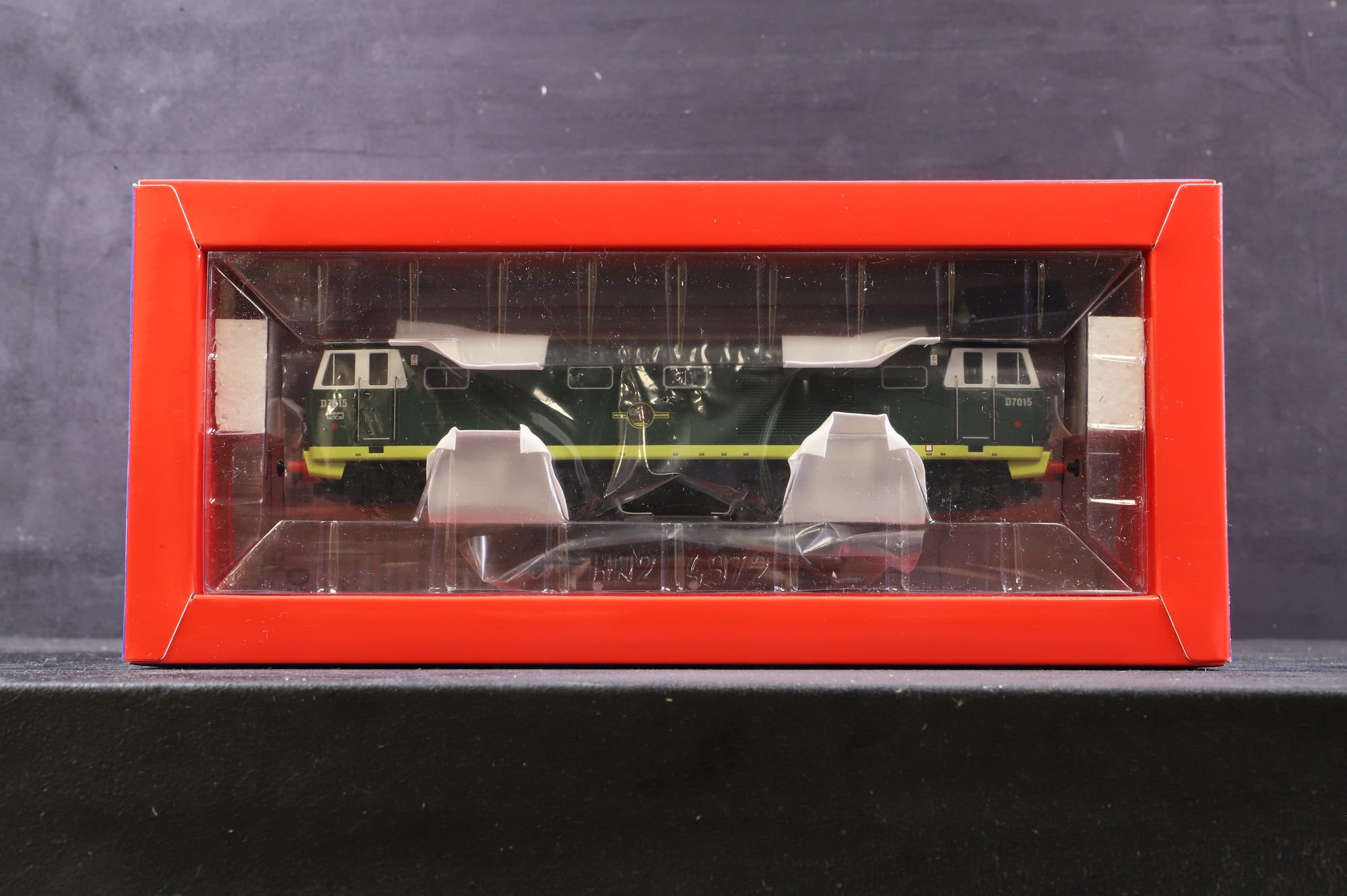 Heljan OO 35261 Class 35 'Hymek' D7015 in BR Green