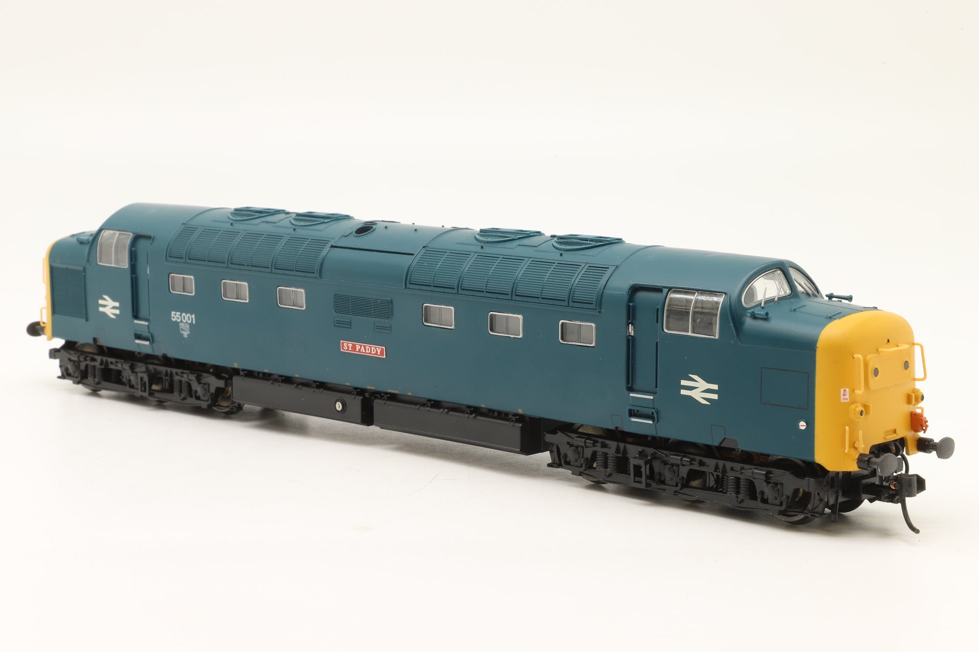 Bachmann OO 32-530DS Class 55 Deltic '55001' 'St. Paddy' BR Blue DCC Sound