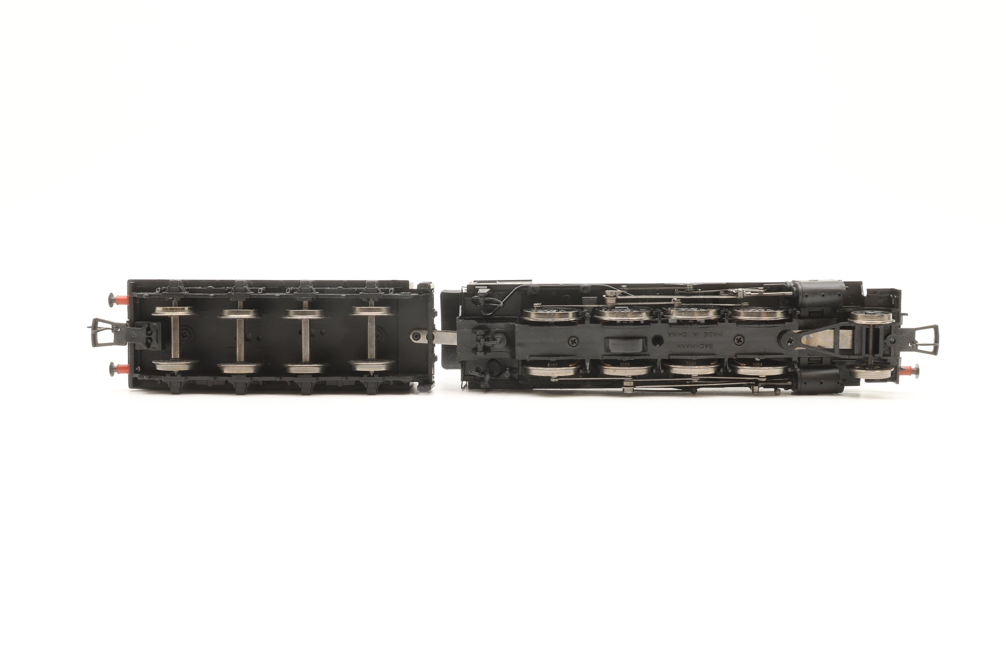 Bachmann OO 32-256 WD 2-8-0 Austerity '90566' BR Black Late Crest