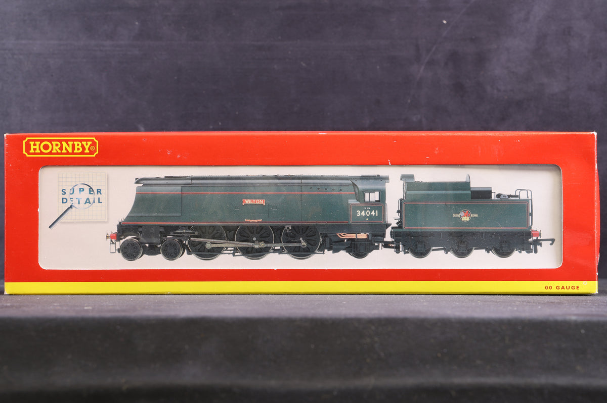 Hornby OO R2218 Streamlined West Country Class 4-6-2 &#39;34041&#39; &#39;Wilton&#39; BR Green