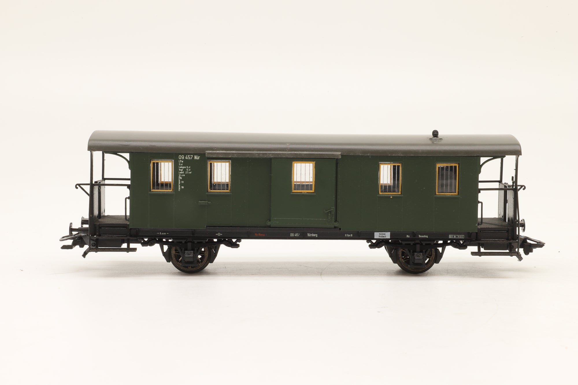 Roco HO Rake of 5 DB/DR Coaches