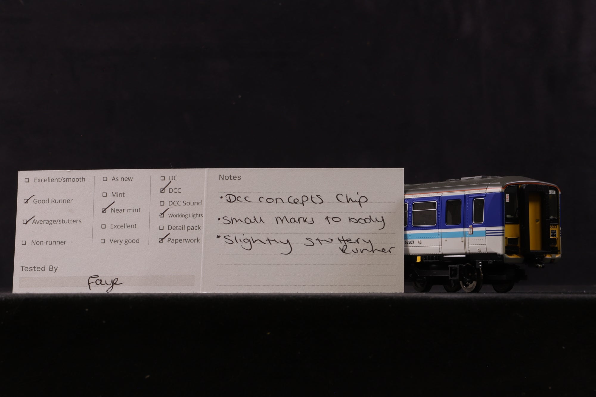 Hornby OO R2759 Class 153 DMU '153303' BR Regional DCC Fitted