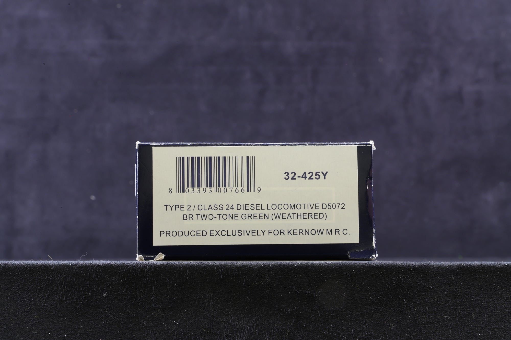 Bachmann OO 32-425Y Type 2/Class 24 D5072 in BR Two-Tone Green - Weathered