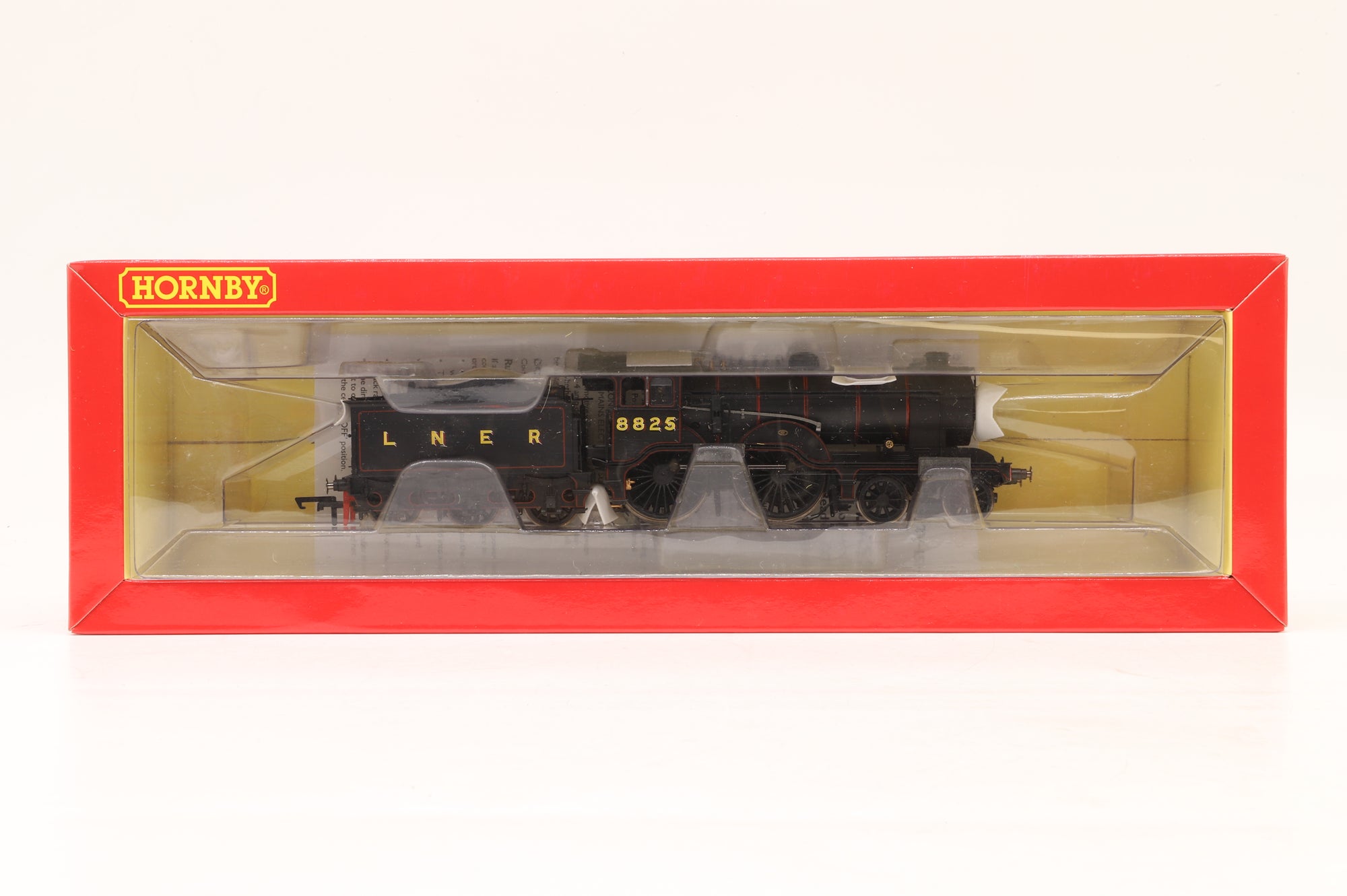 Hornby OO R3233 Class D16 '8825' LNER Lined Black
