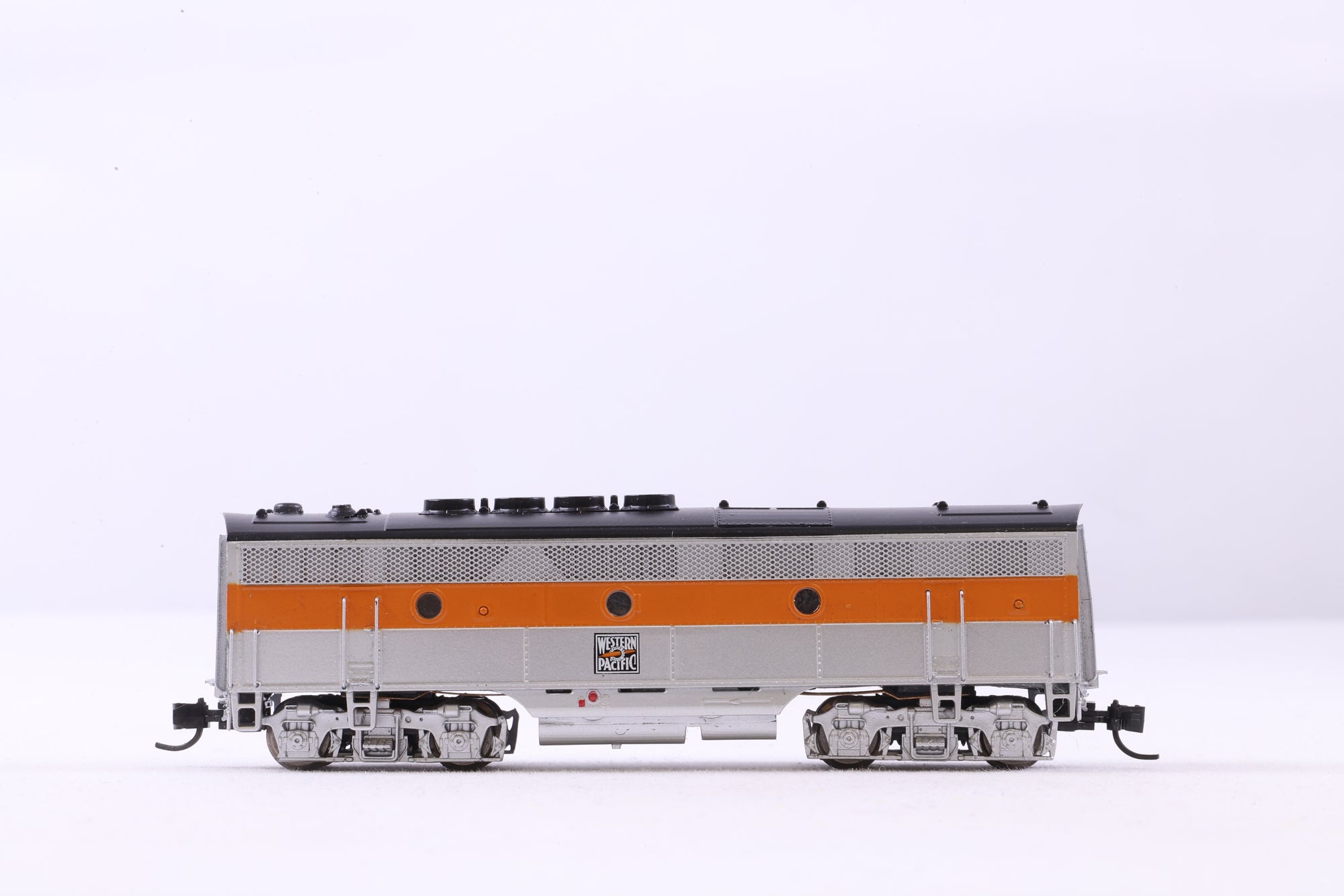 WORKSHOP Intermountain N 69810 EMD F3B Western Pacific Non Runner