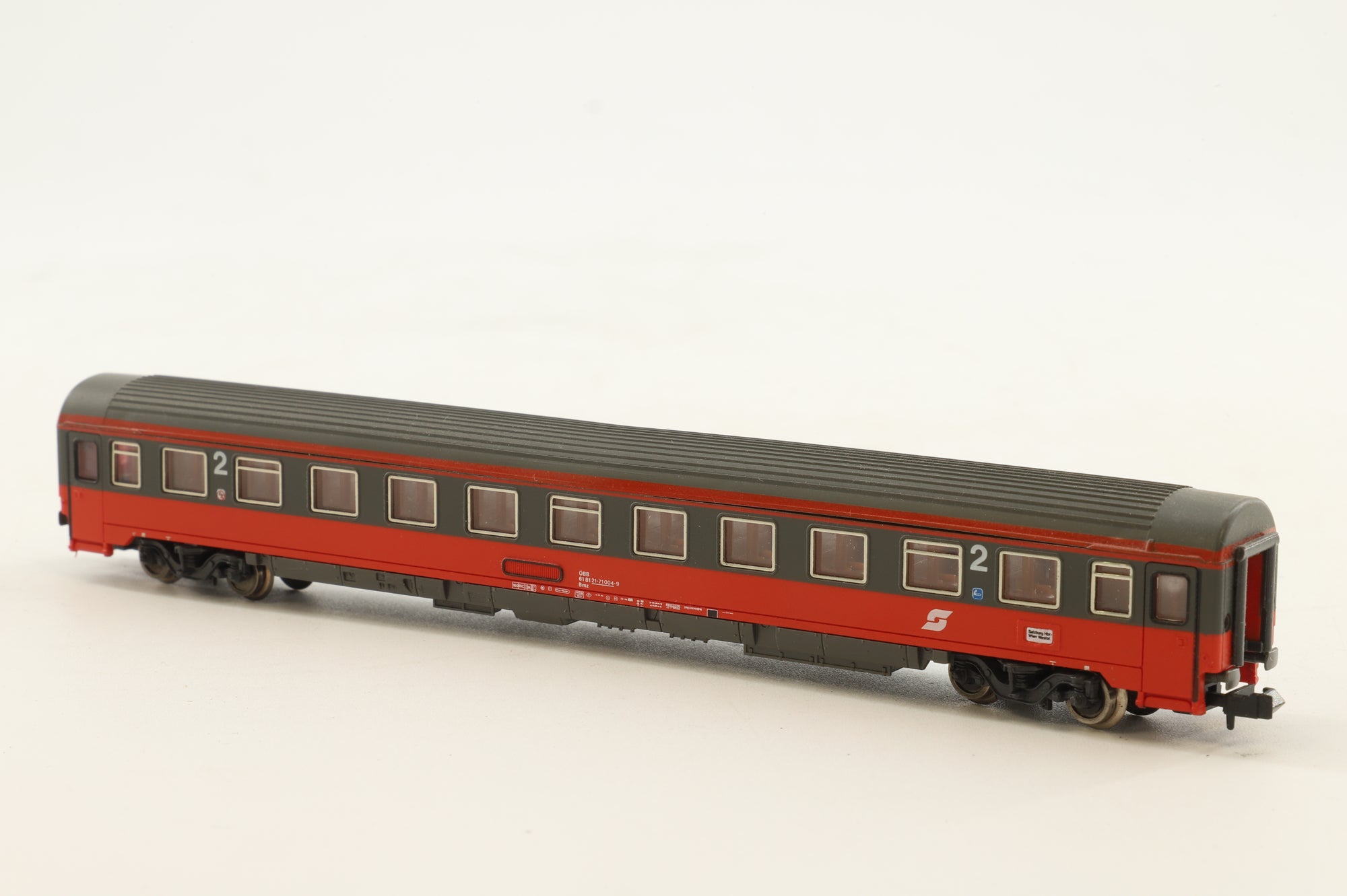 Roco N Rake Of 6 ÖBB Coaches Inc. 2434, 24341, 24340, 24283, 24284 & 24343