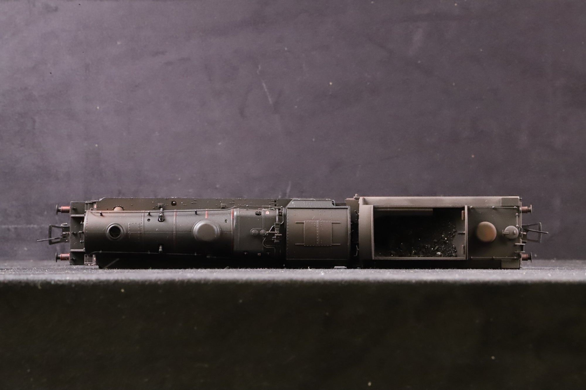 WORKSHOP Bachmann OO 32-955 Standard Class 4MT 2-6-0 '76073' BR Black L/C Weathered & Renumbered Non Runner