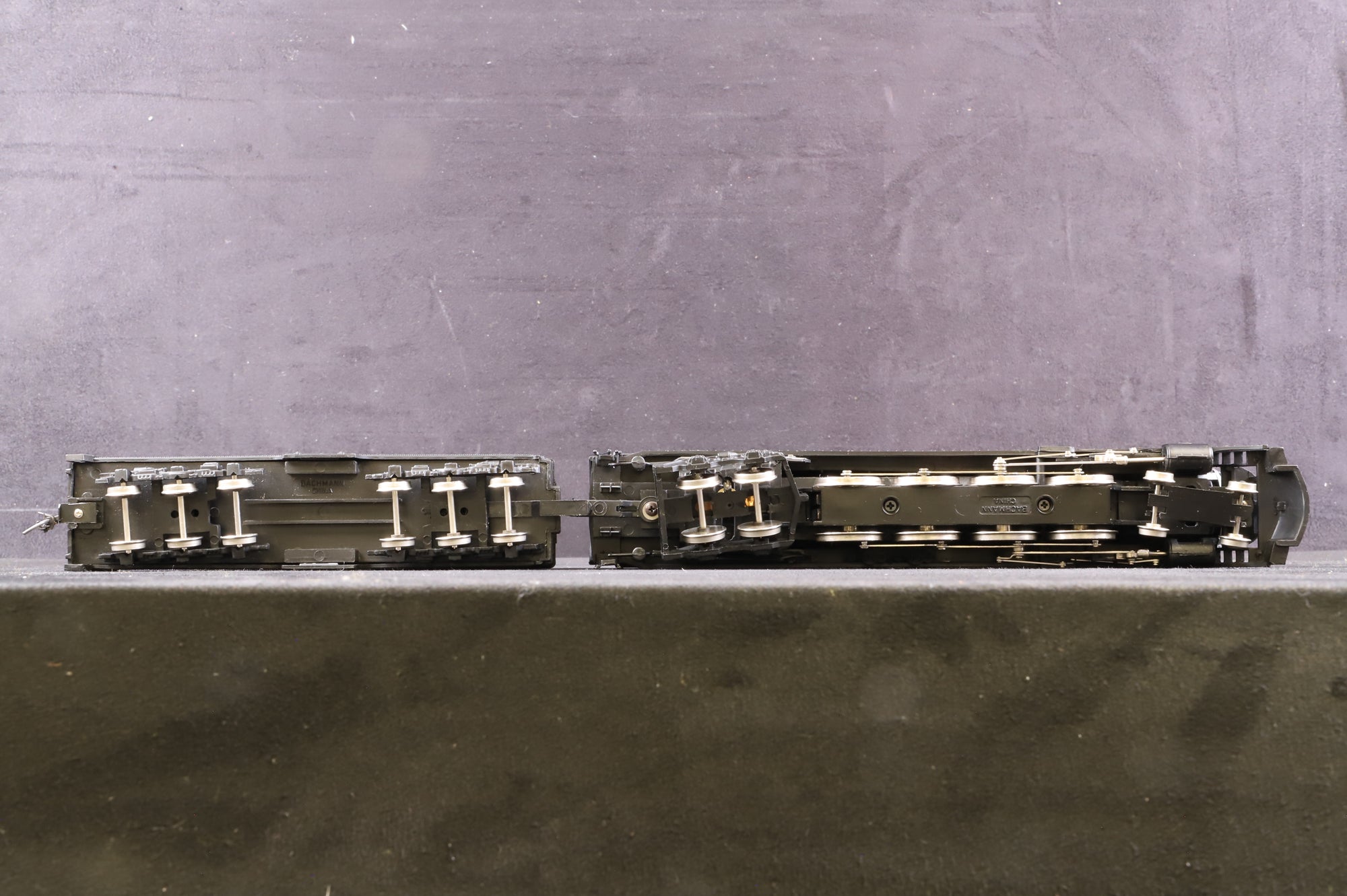 Bachmann HO 11323 GS4 4-8-4 Black & Silver War Baby (Southern Pacific) '4454'