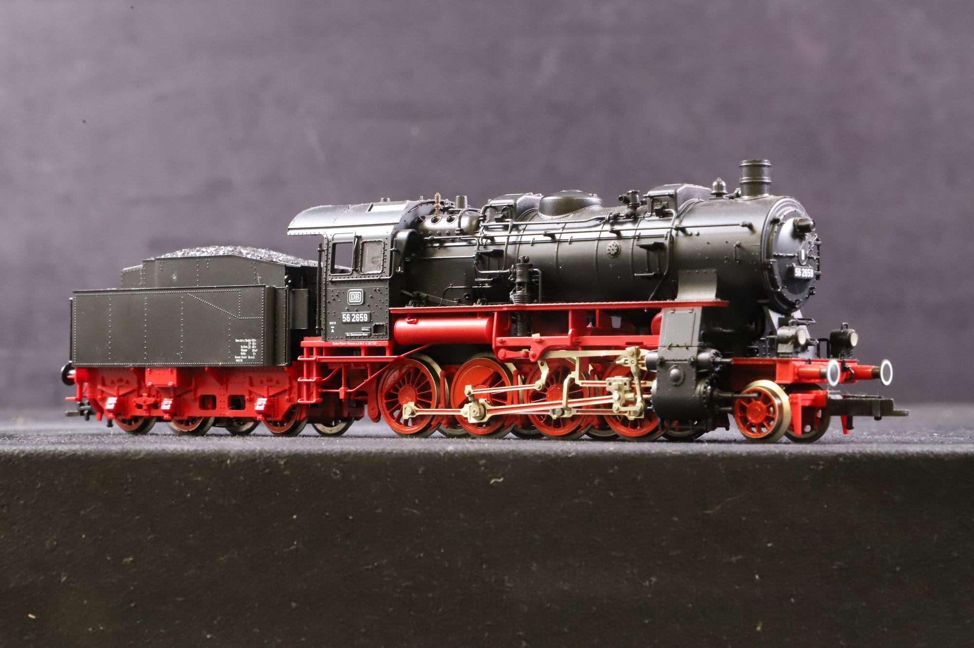 Fleischmann HO 4158 BR 56 562659 in DB Black/Red