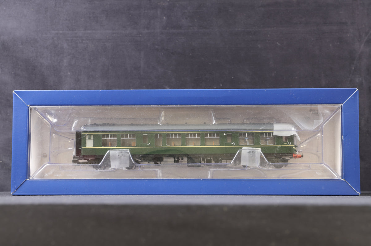 Bachmann OO 32-516A Derby Lightweight 2 Car DMU BR Green With Speed Whiskers, DCC Sound