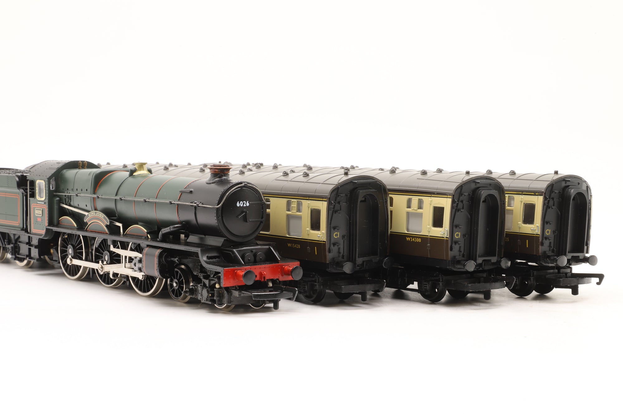 Hornby OO R2077 The Merchant Venturer Train Pack Incl. King Class & 3x Mk1s