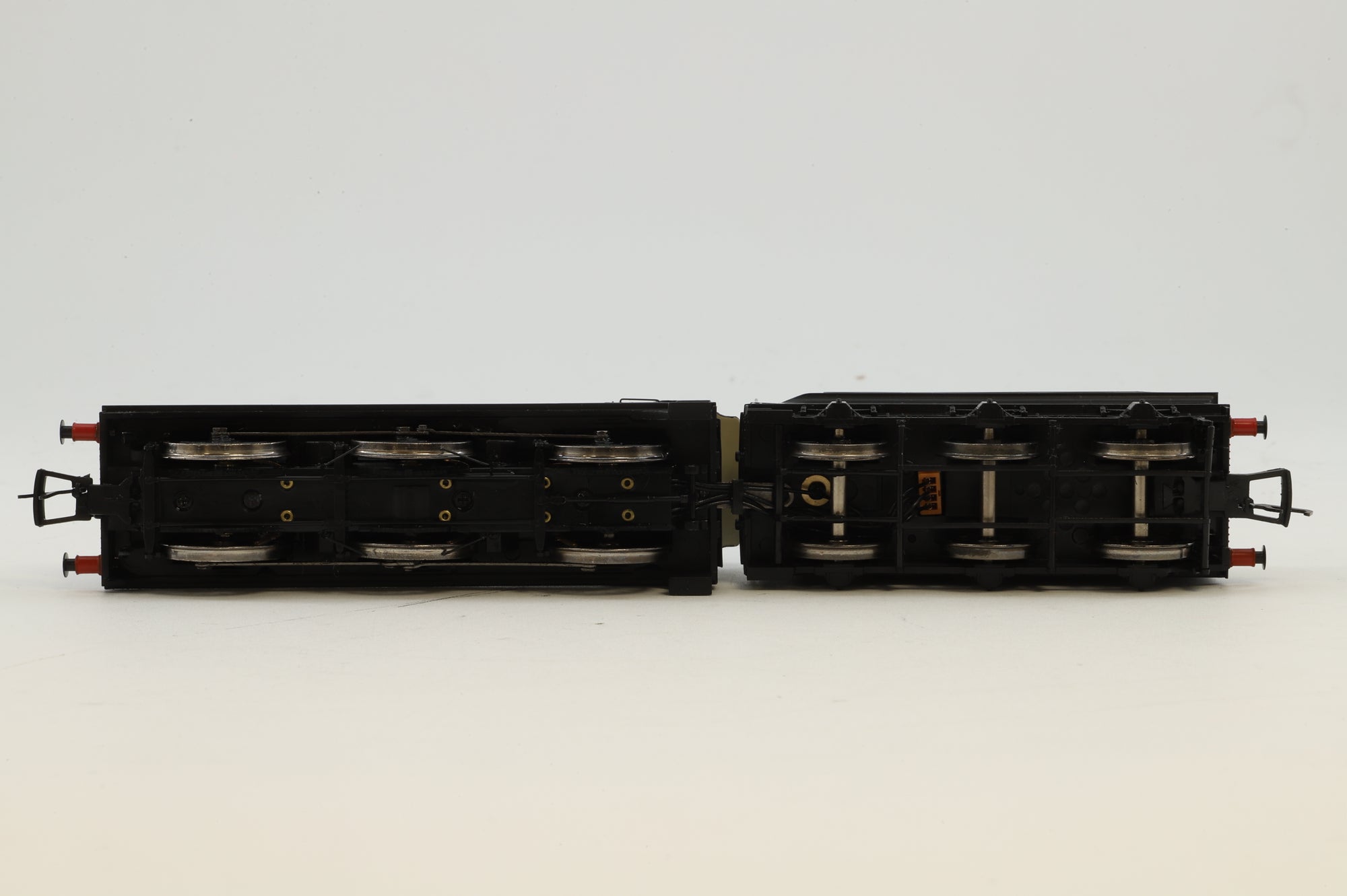 Bachmann OO 31-626 Class 3F '43762' BR Black E/C