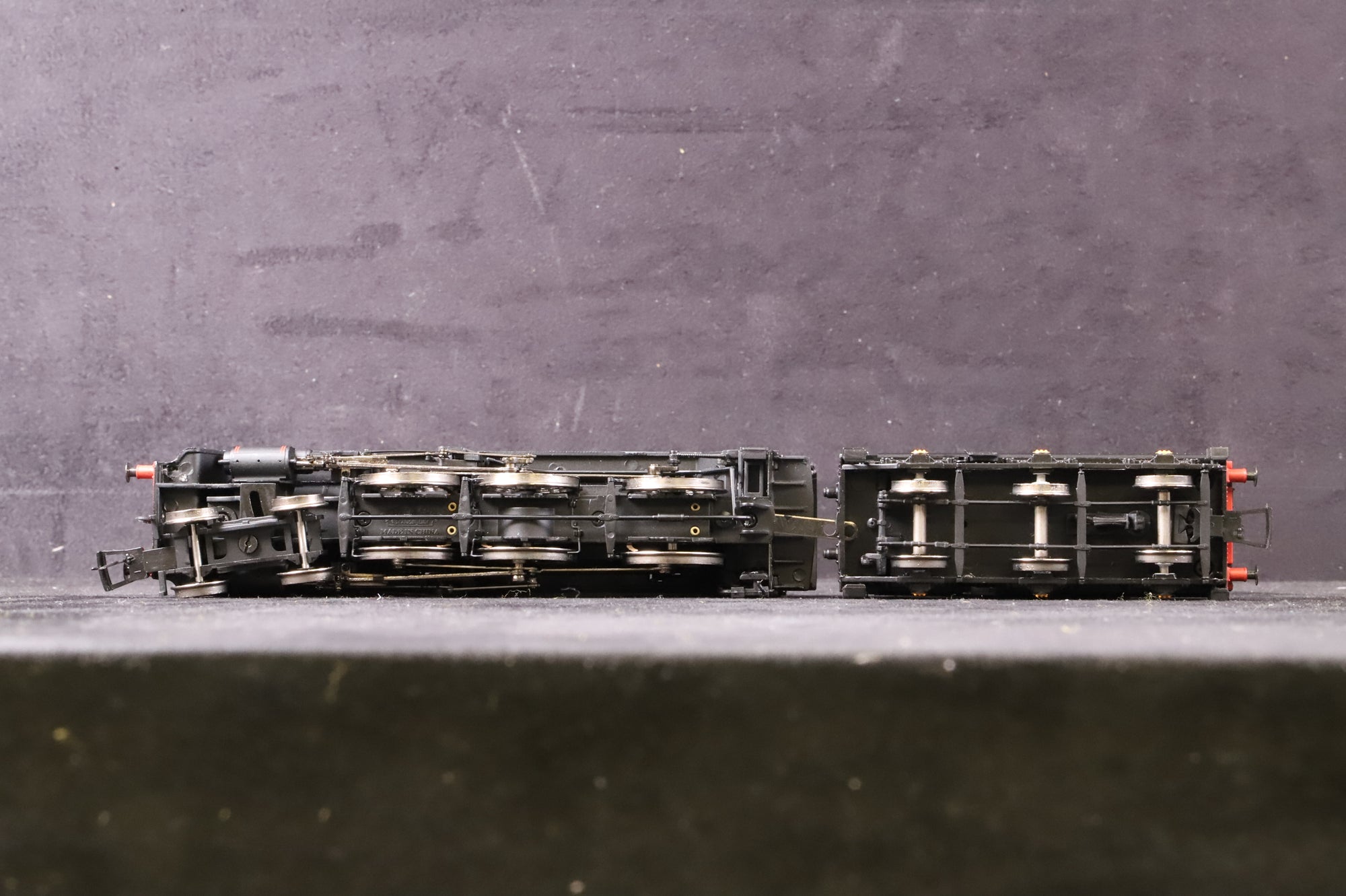 Bachmann OO 32-501 Standard class 5MT 4-6-0 '73158' BR Lined Black L/C