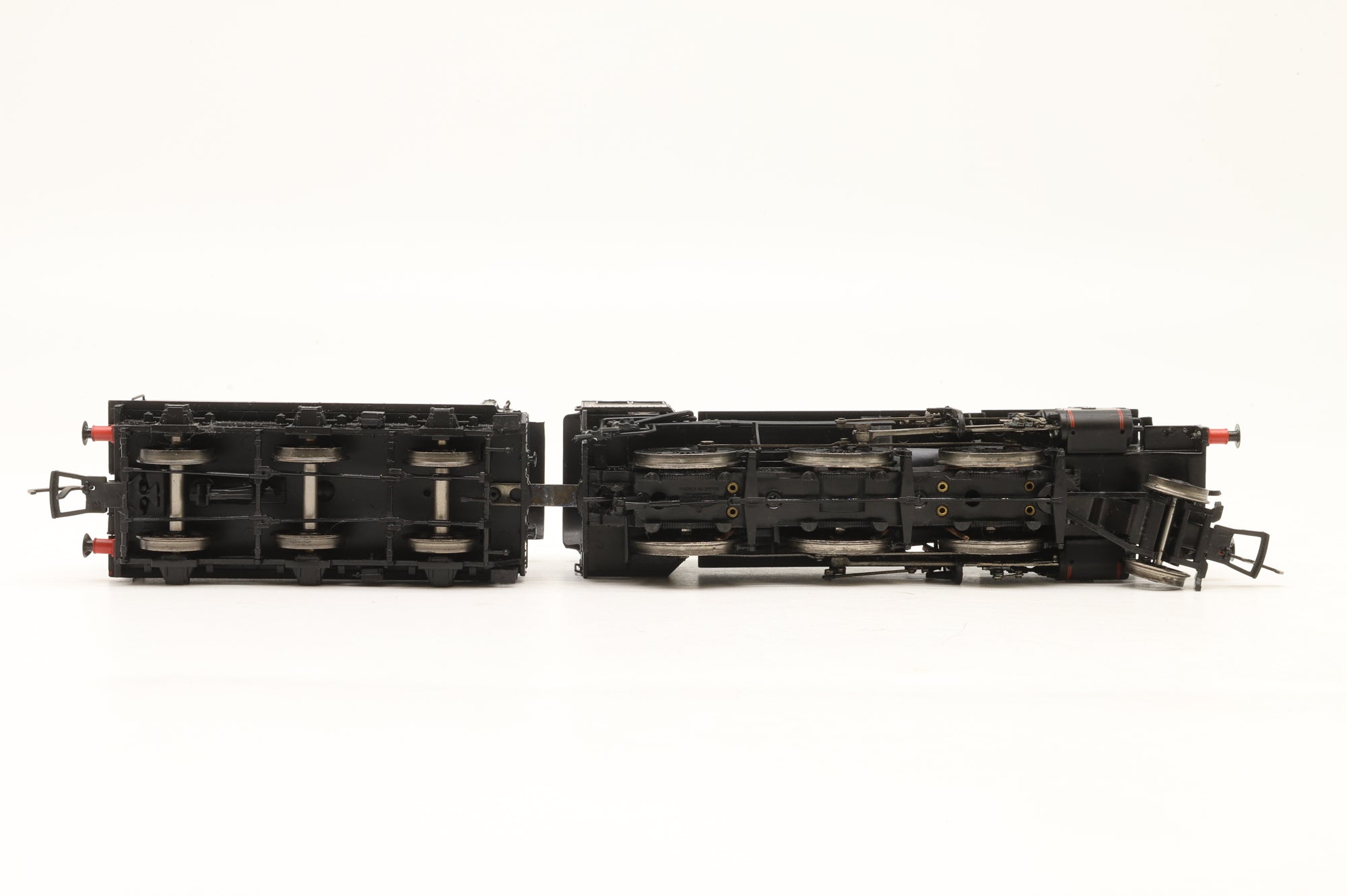Bachmann OO 32-577 Ivatt Class 4 '43160' BR Lined Black E/C
