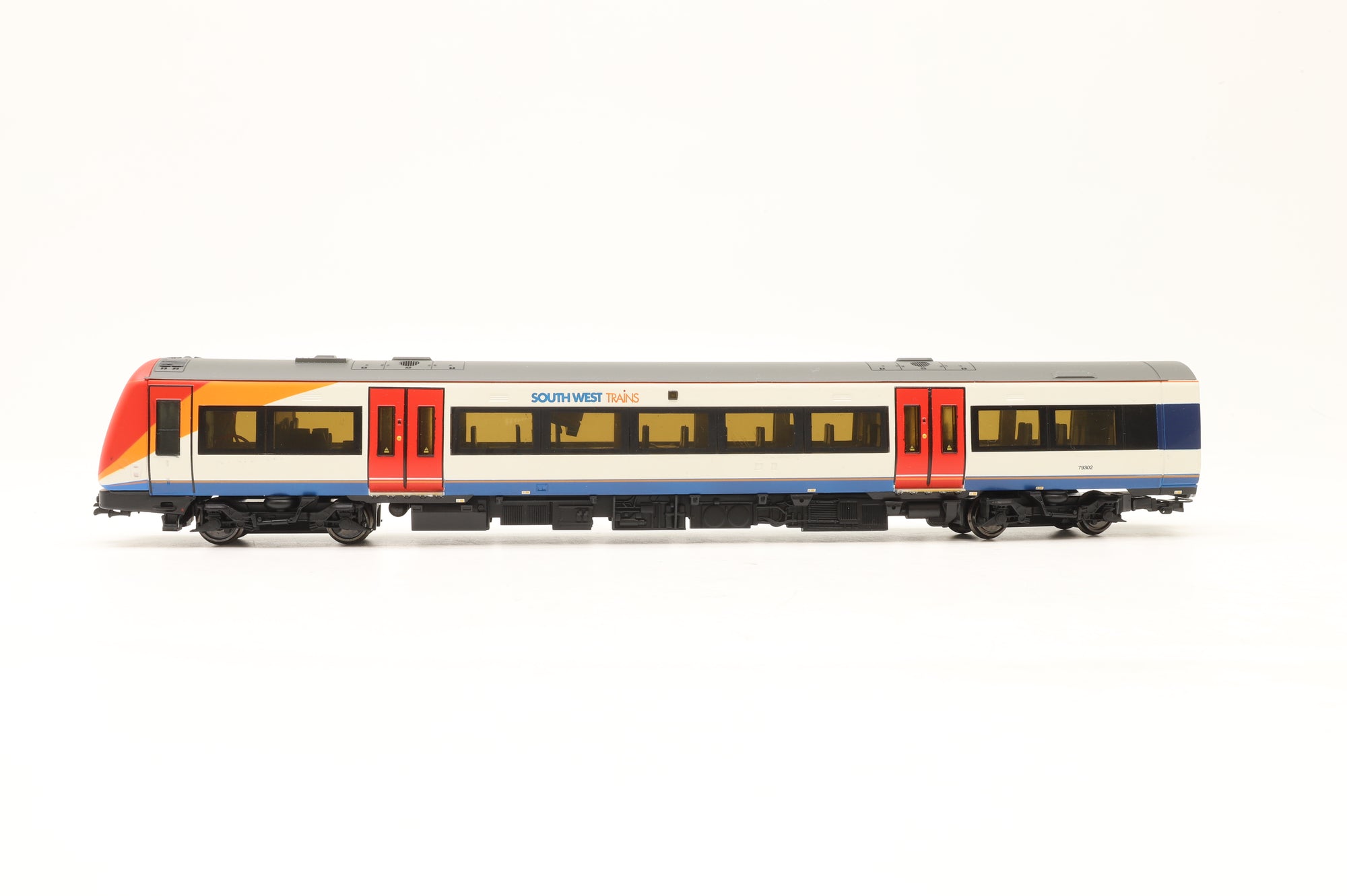 Bachmann OO 32-452A Class 170/2 Turbostar 2-Car DMU in Southwest Trains Livery