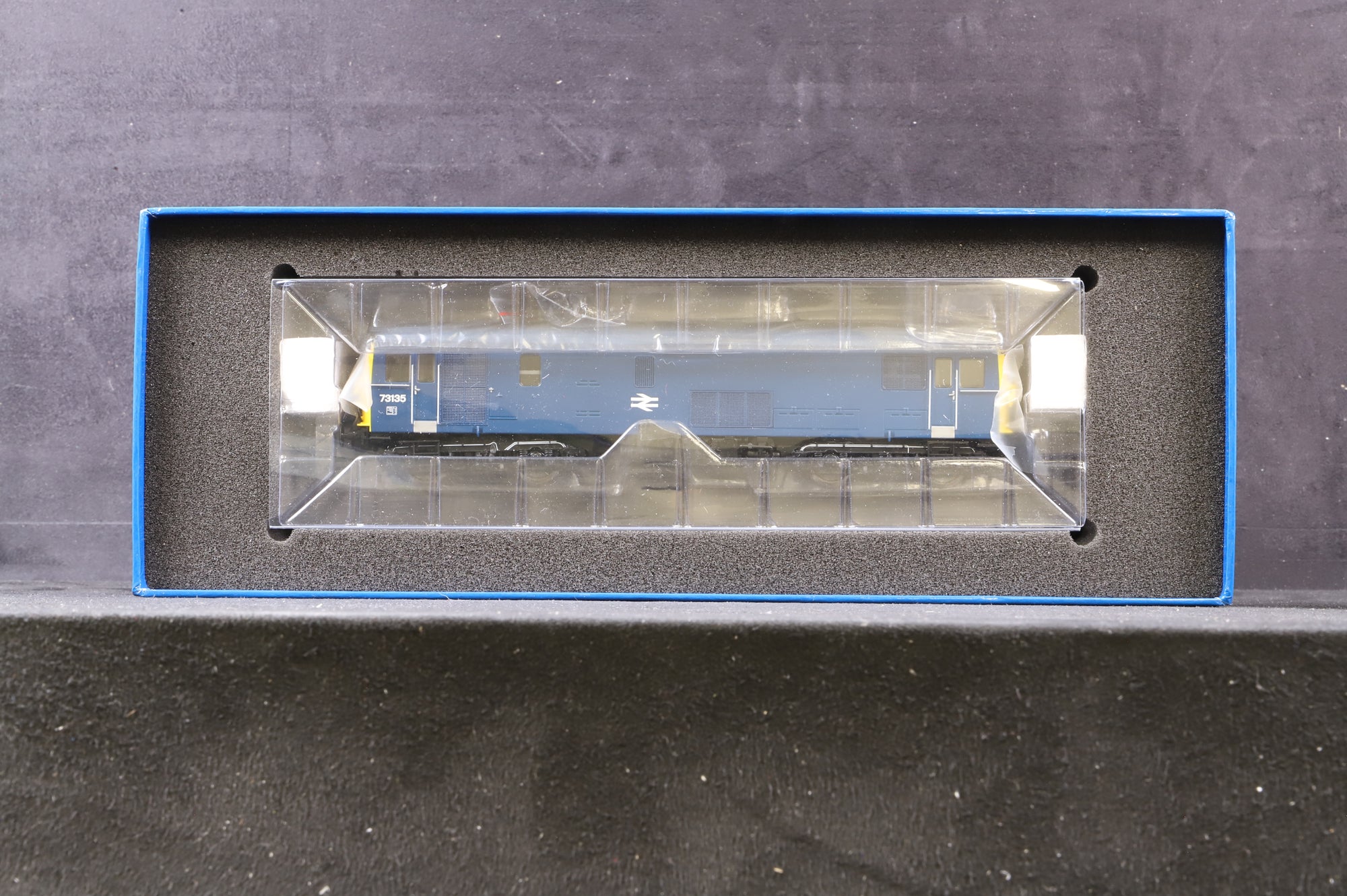 Dapol OO 4D-006-003 Class 73 73135 in BR Blue