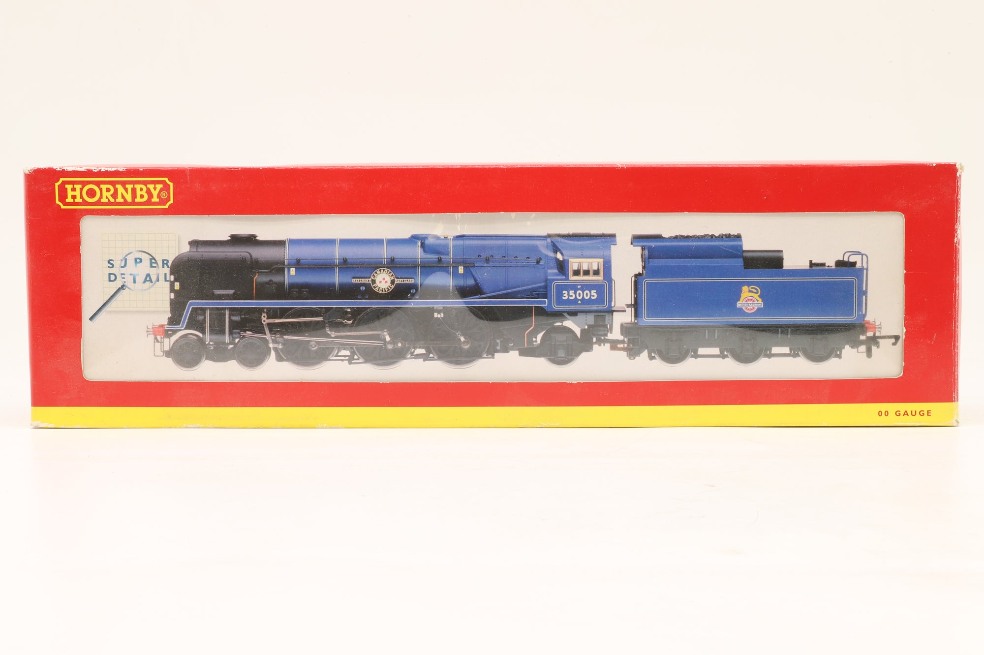 Hornby OO R2171 Merchant Navy Class 35005 'Canadian Pacific' in BR Express Blue