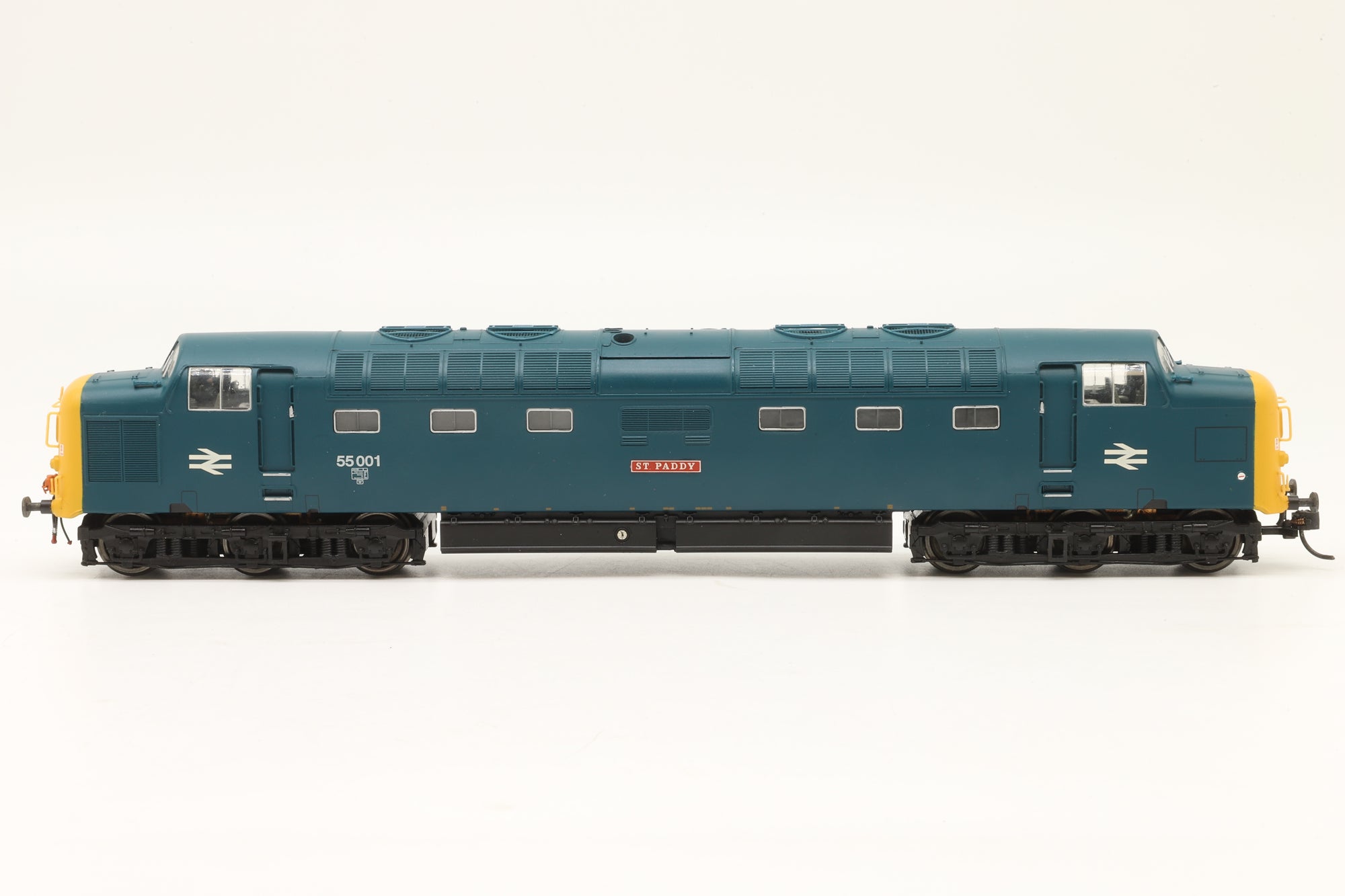 Bachmann OO 32-530DS Class 55 Deltic '55001' 'St. Paddy' BR Blue DCC Sound