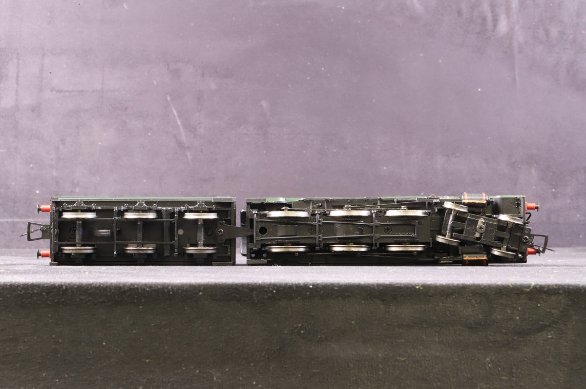 Bachmann OO 31-308 Manor Class 7825 &#39;Lechlade Manor&#39; in BR Lined Green w/ Late Crests