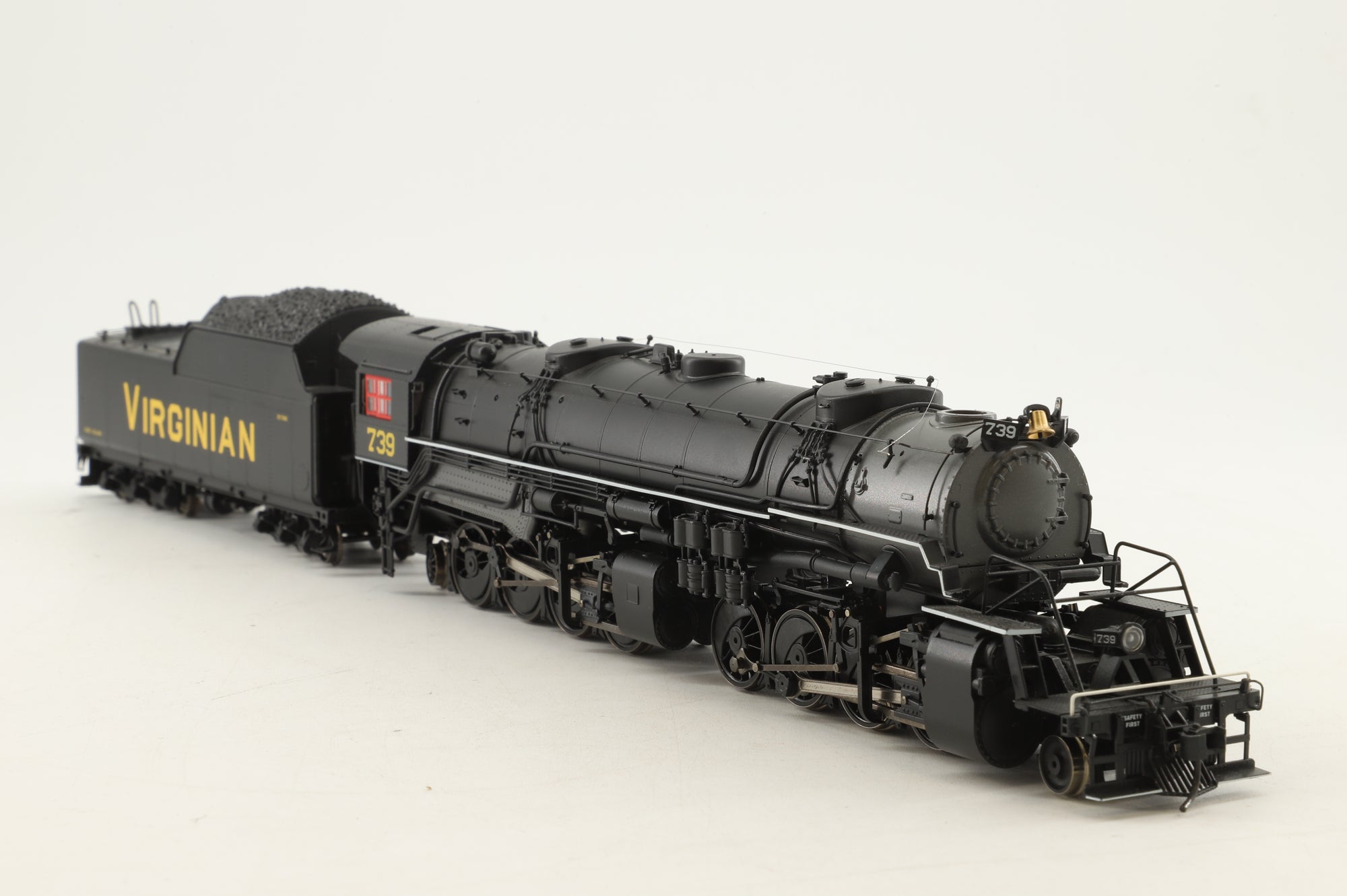 Proto 2000 HO 23345 2-8-8-2 Steam Locomotive '739' VGN DCC Sound