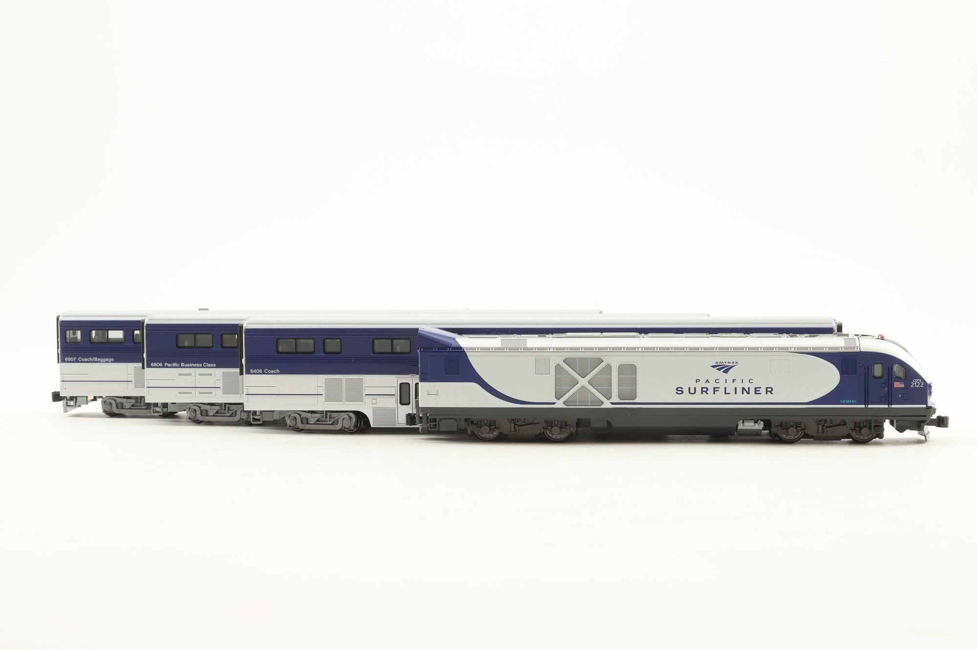 Kato N 106-9001 Amtrak Pacific Surfliner Set w/ SC-44 Loco #2122