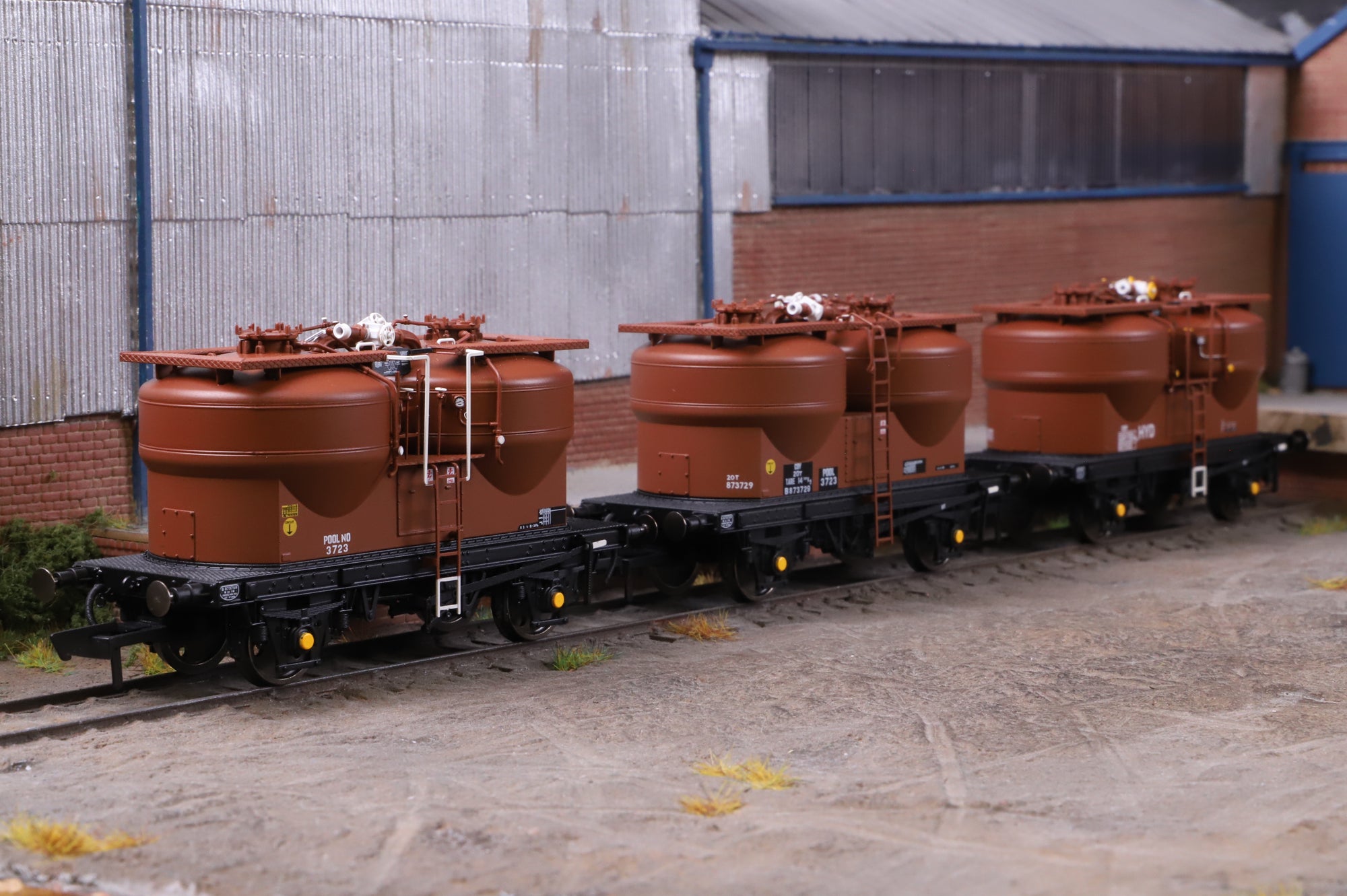 Clark Railworks OO Gauge C3042C BR Bauxite Prestwin Wagons (3-Pcs), B873393, B873729 & B873758 (TOPS)