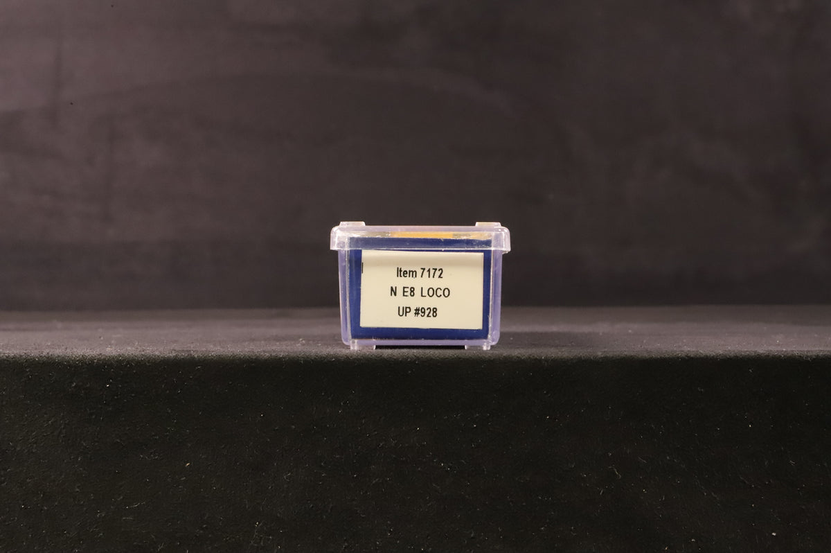 Life-Like N Gauge 7172 E8 Diesel Locomotive 928 in Union Pacific Livery