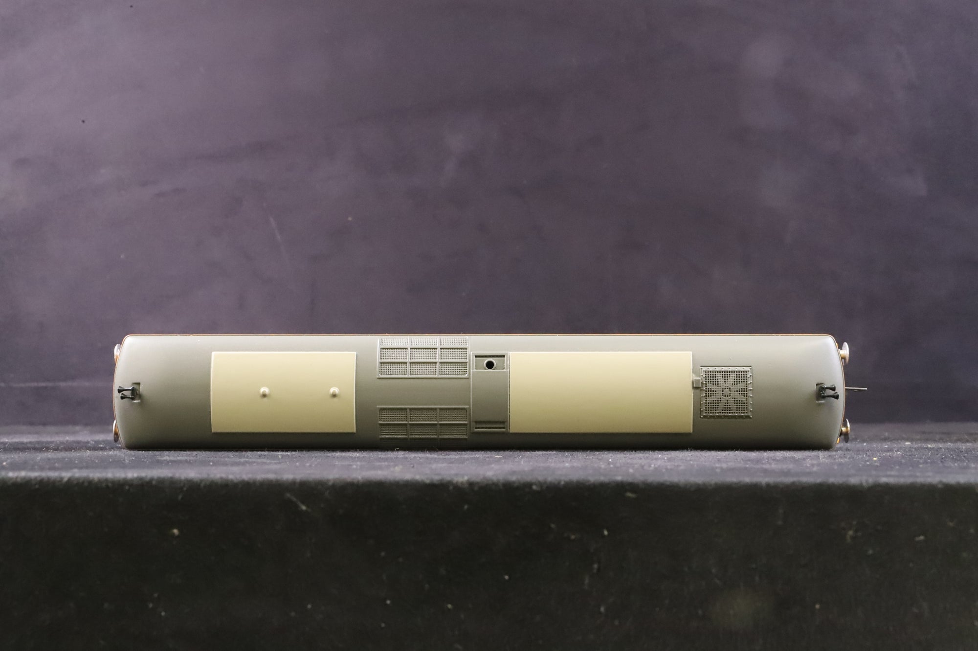 Hornby OO Class 73 '73210' Royal Train Maroon Resprayed