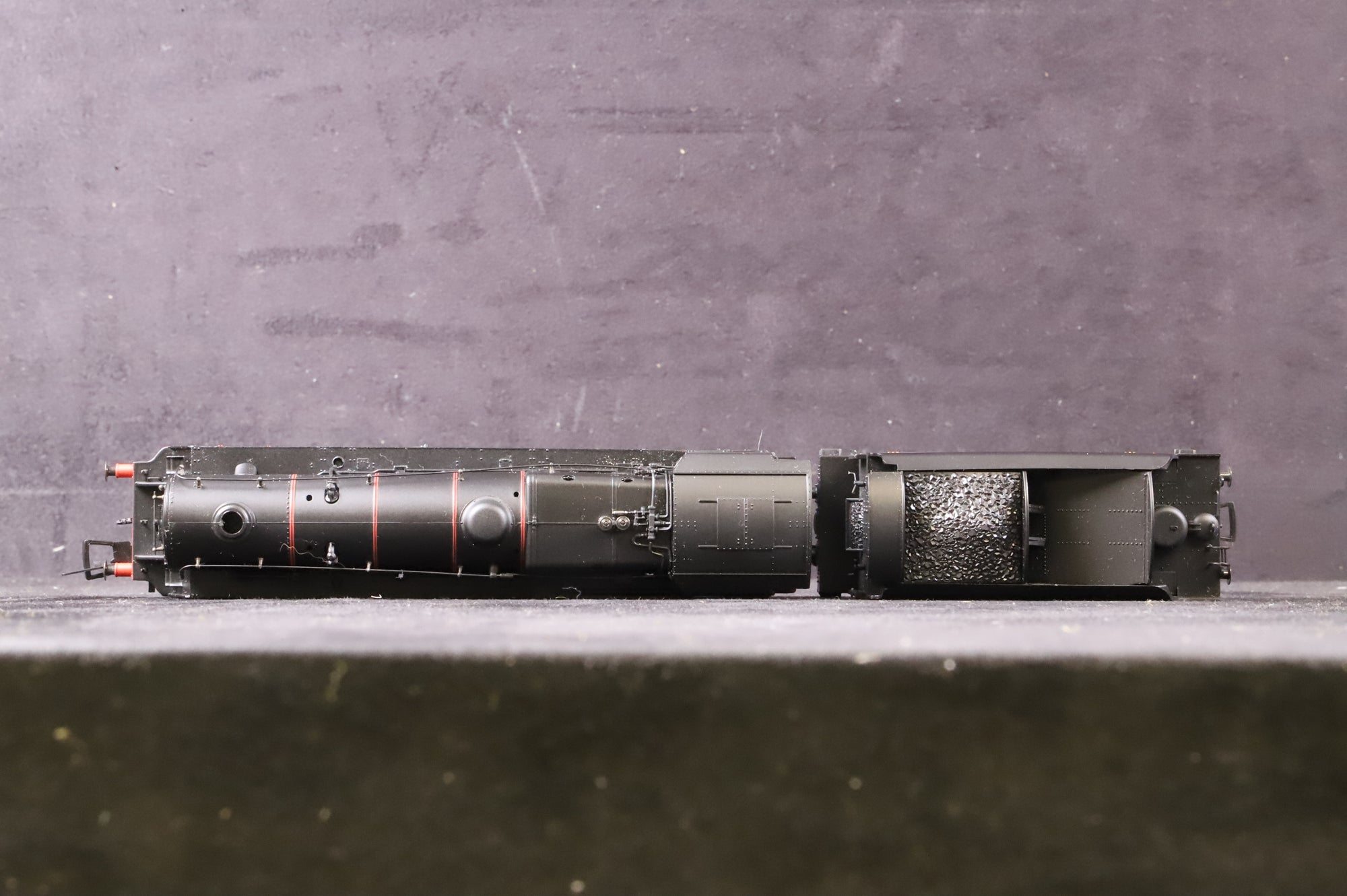 Bachmann OO 32-501 Standard class 5MT 4-6-0 '73158' BR Lined Black L/C