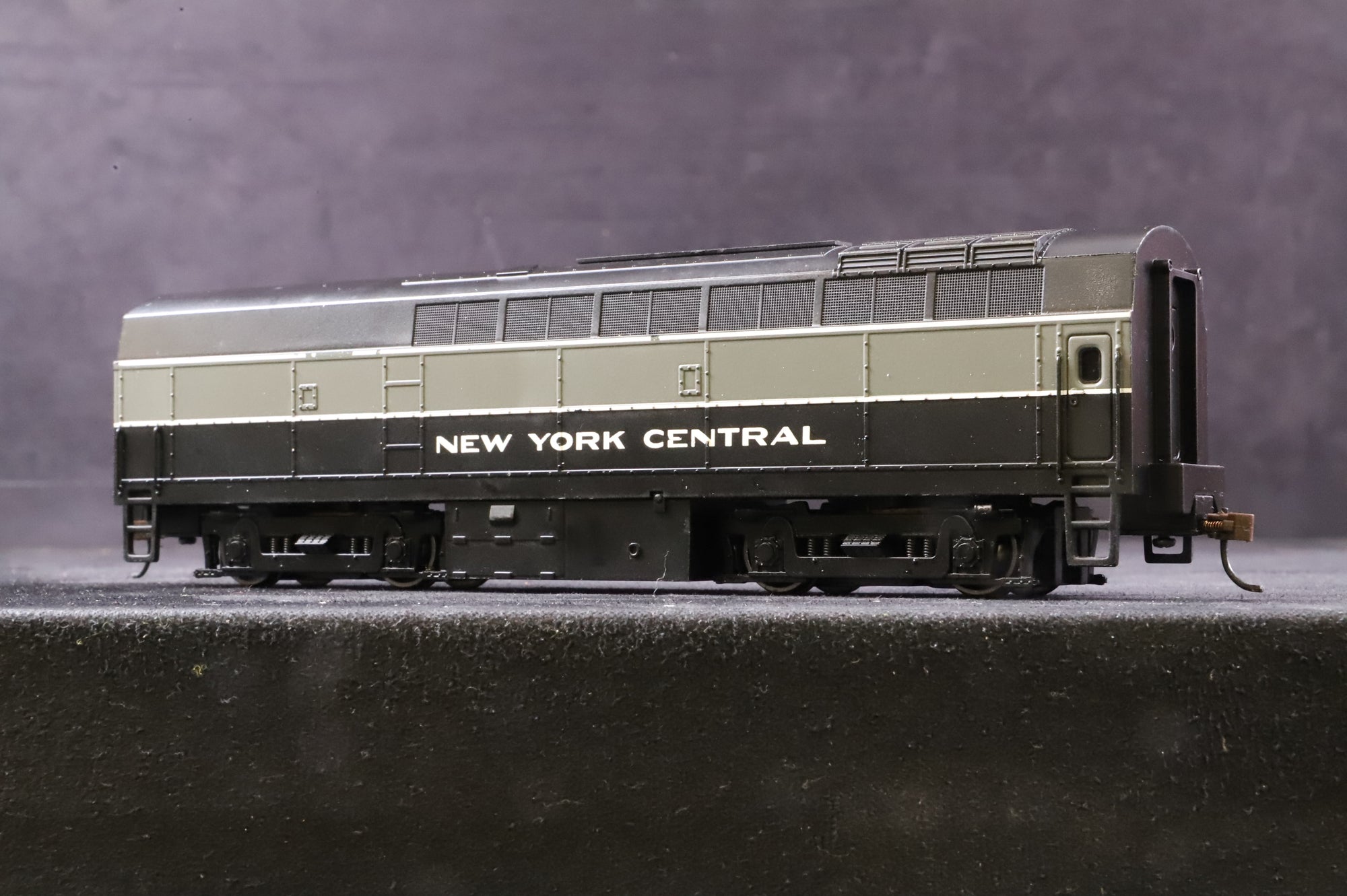 Bachmann HO 61903 Baldwin RF-16 Shark Diesel B Unit DCC Fitted