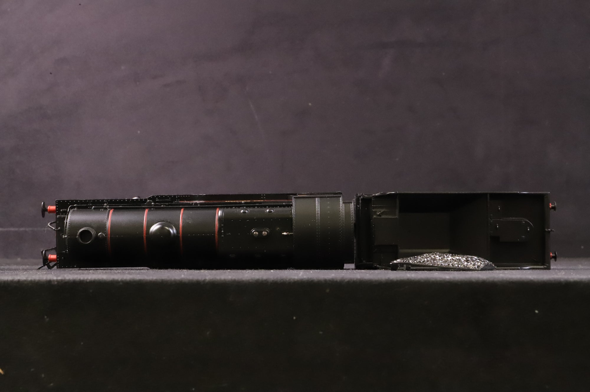 Bachmann OO 31-136DC Class D11 '62677' 'Edie Ochiltree' BR Black L/C DCC Removed