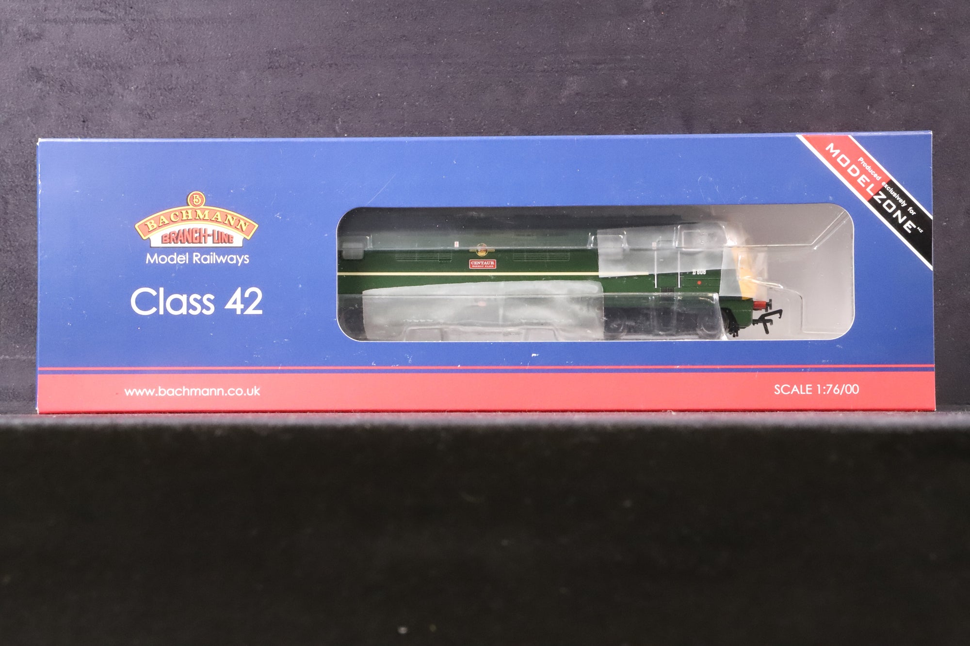 Bachmann OO 32-050Z Class 42 Diesel 'D808' 'Centaur' BR Green L/C Excl. Modelzone