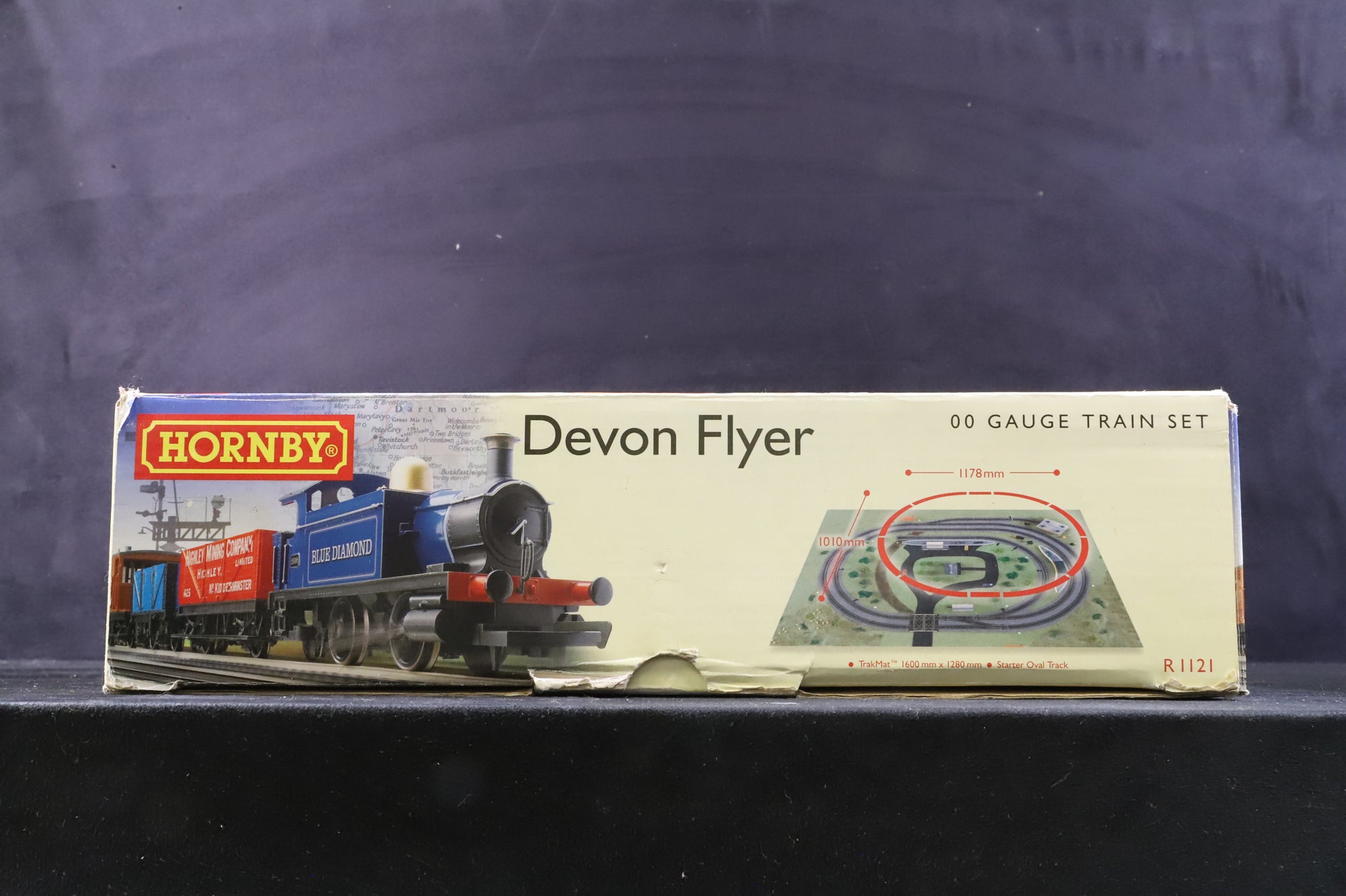 Hornby OO R1121 Devon Flyer Train Set