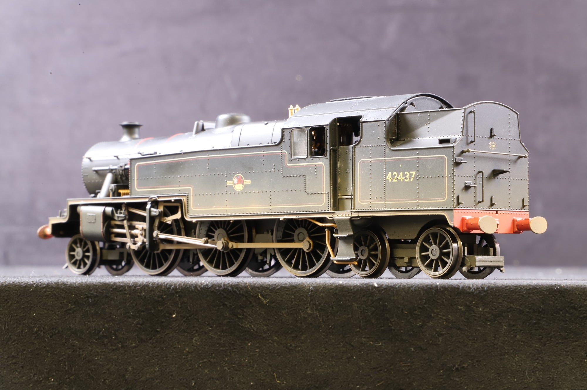 Hornby OO R2637 BR Stanier 4MT 2-6-4T Class 4P '42437', Weathered Edition