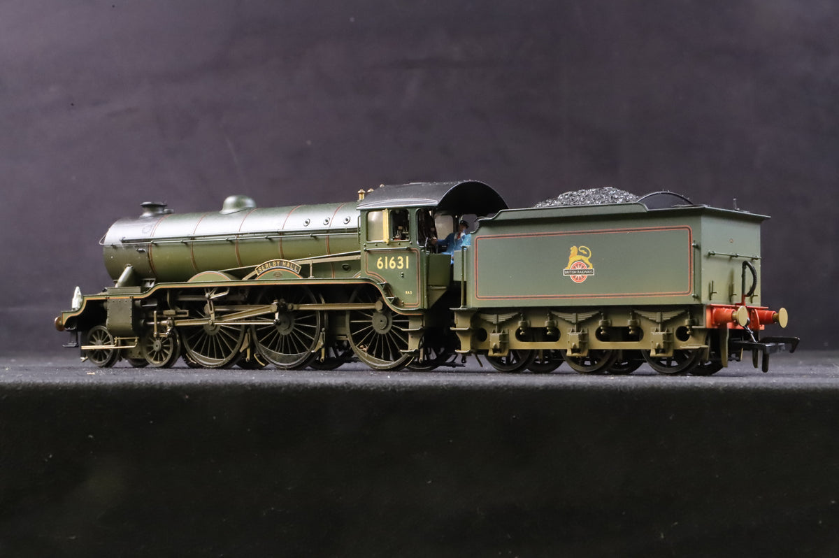 Hornby OO R3004 BR 4-6-0 Class B17/2 &#39;Serlby Hall&#39;, Weathered &amp; DCC Sound