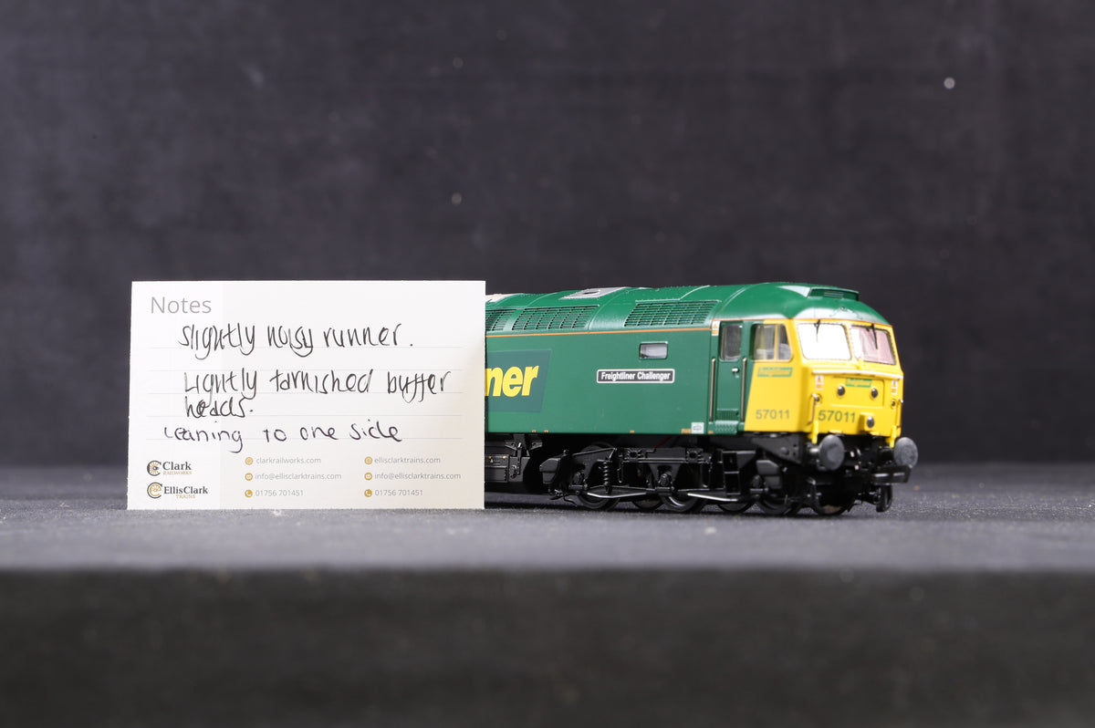 Bachmann OO 32-753 Class 57/0 Diesel &#39;57011&#39; Freightliner Challenger