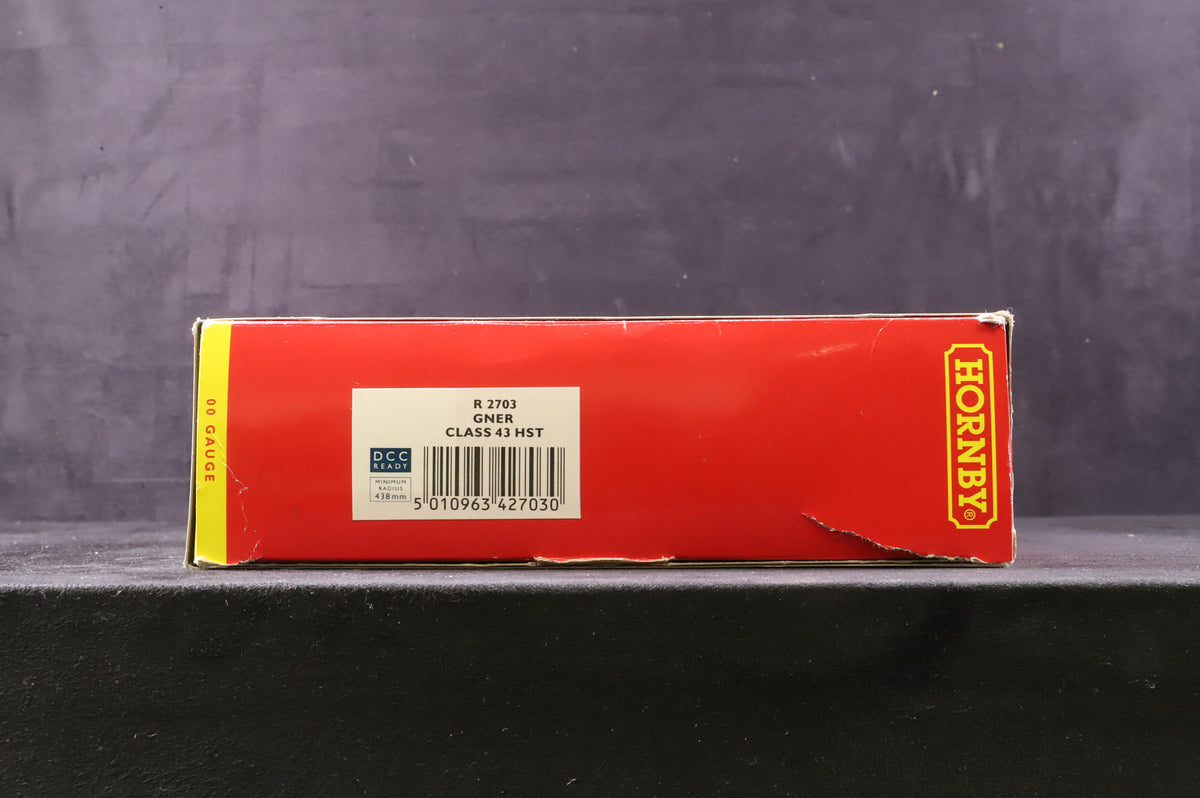 Hornby OO R2703 Class 43 HST Set 43113 &#39;The Highlands&#39; &amp; 43105 &#39;City of Inverness&#39; in GNER Livery