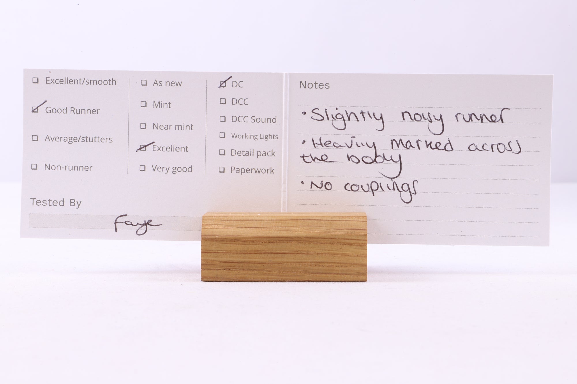 Walthers HO 932-9209 1955 Twin Cities Hiawatha Milwaukee Road Express Car '103 120-2'