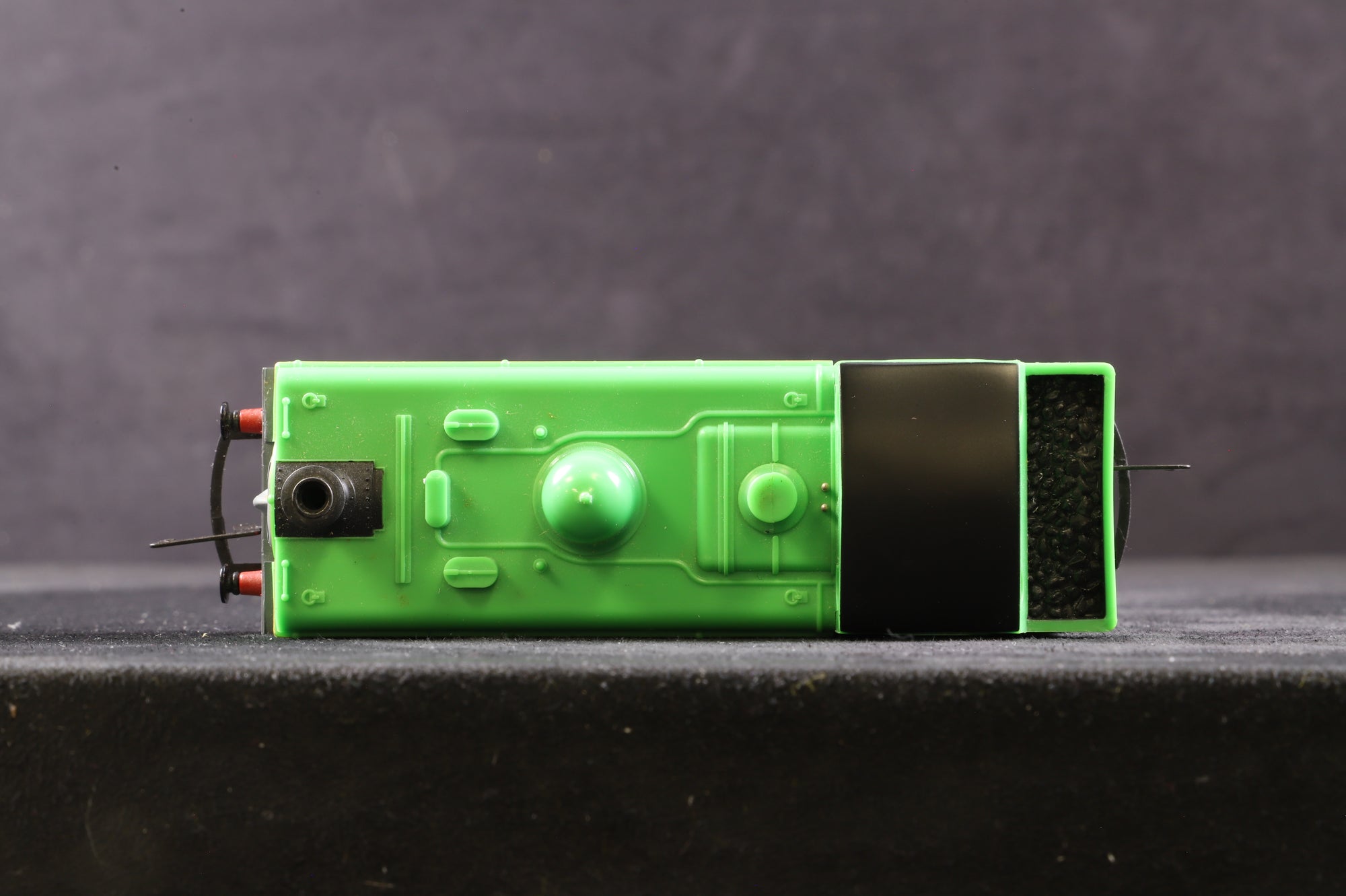 Hornby OO R382 Thomas & Friends 'Duck' '8' Steam Locomotive