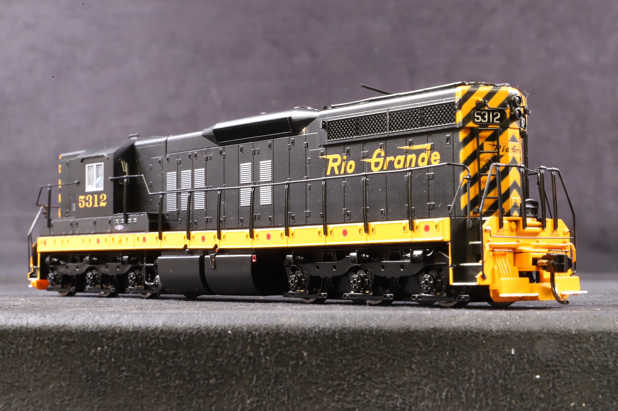 Proto 200 Series 920-41605 EMD SD9 '5312' DRGW Diesel Locomotive DCC Sound