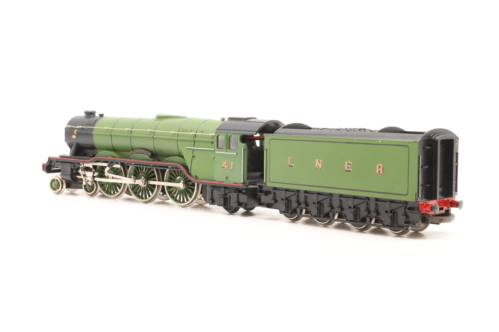 Trix Trains OO 1180 Class A1 '43' 'Salmon Trout' LNER Apple Green Renamed