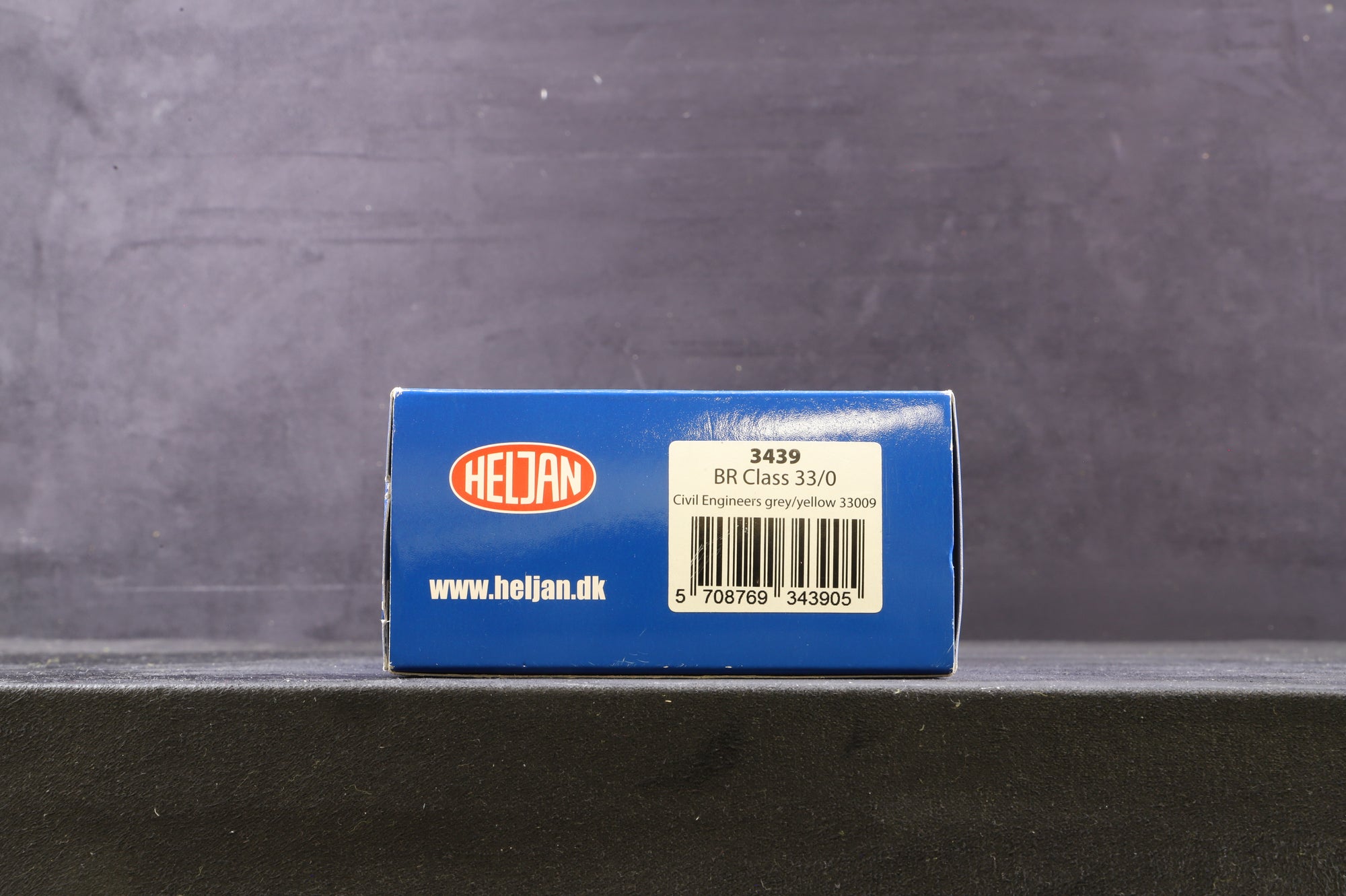 Heljan OO 3439 Class 33 33009 in BR Engineering 'Dutch'