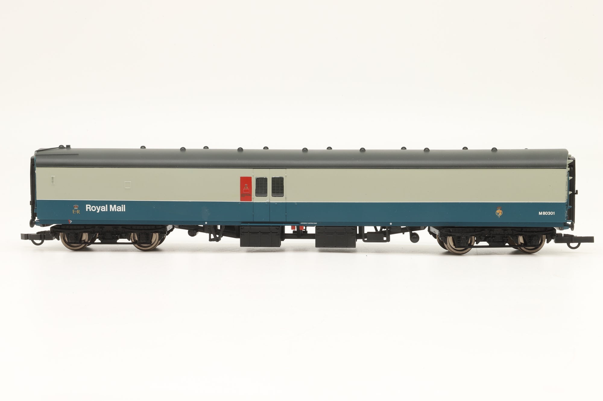 Bachmann OO BR Mk1 Royal Mail Blue & Grey Coach