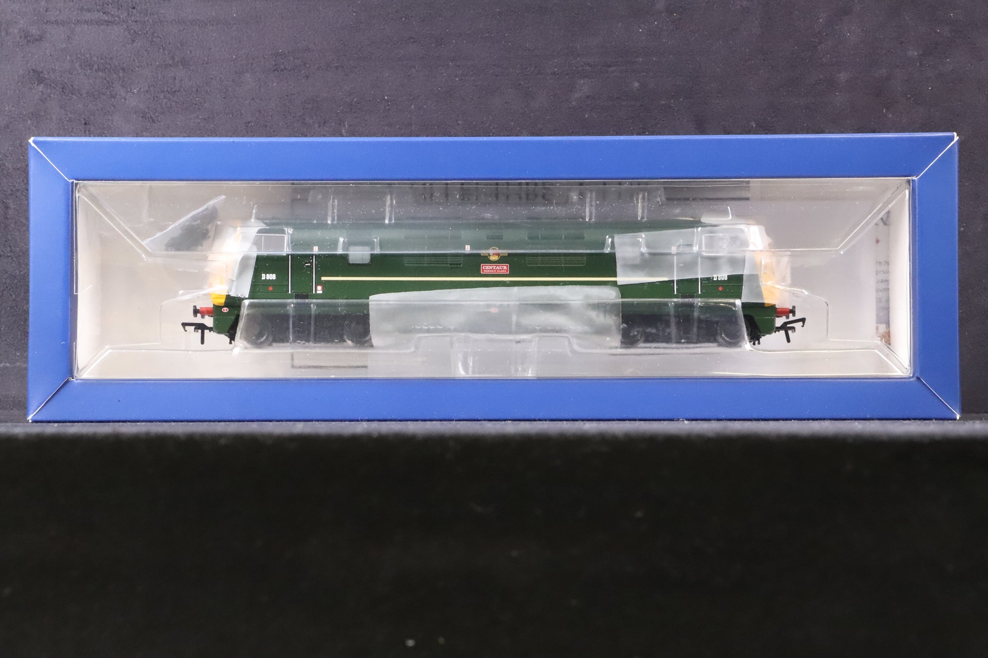 Bachmann OO 32-050Z Class 42 Diesel 'D808' 'Centaur' BR Green L/C Excl. Modelzone