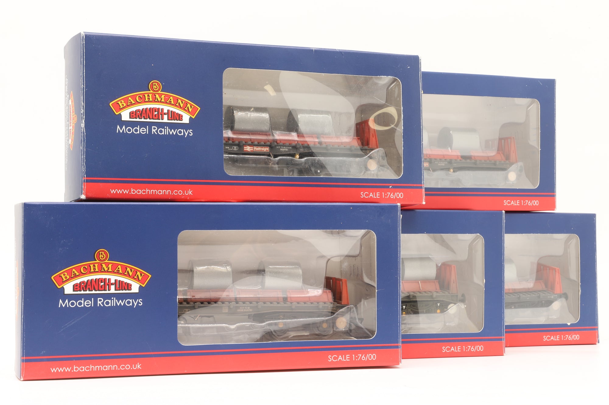 Bachmann OO Rake Of 5 BAA Steel Carrier Wagons Railfreight Red & Black Weathered Inc. 38-352Ax3, 38-352 & 38-351A